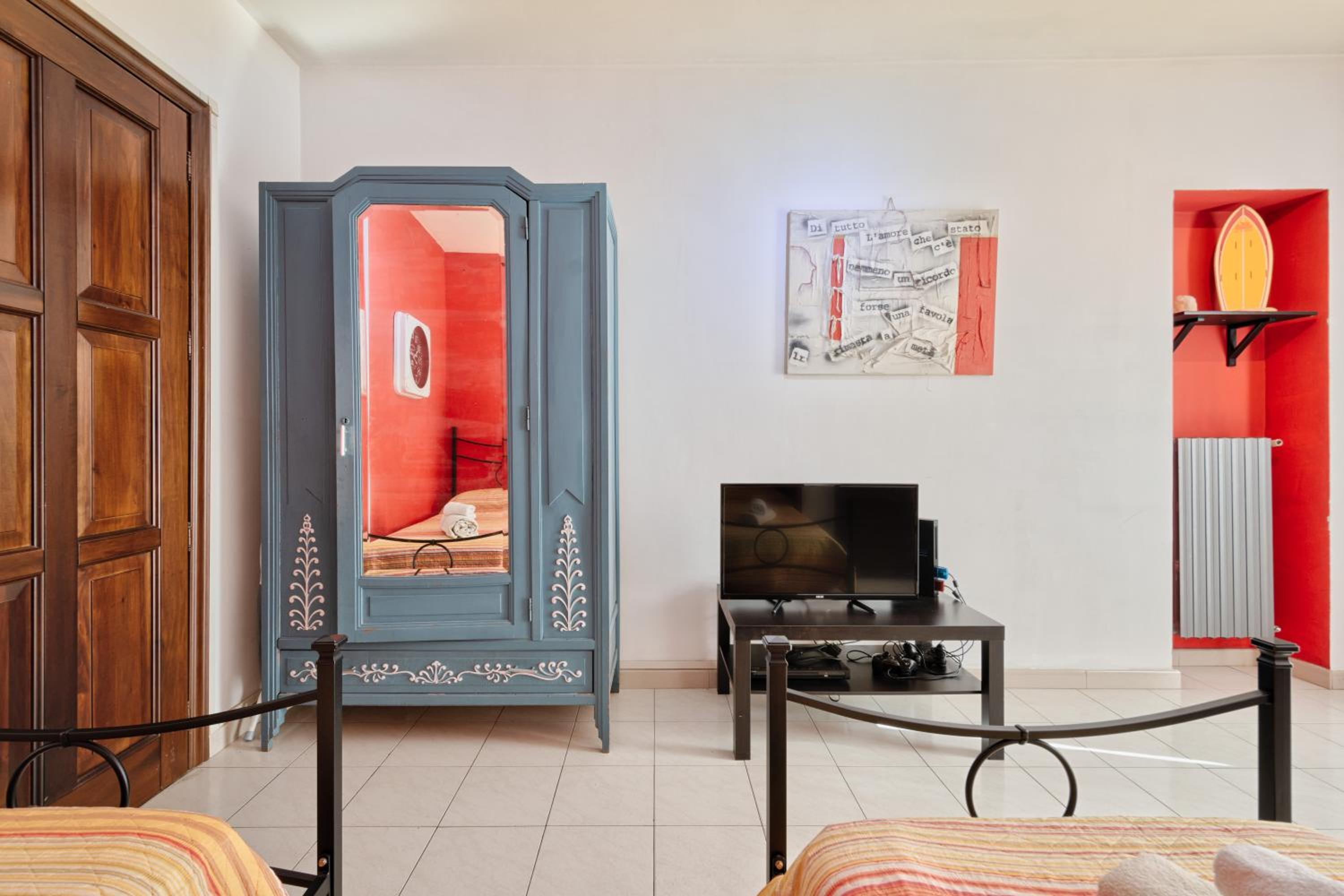 Two-Bedroom Apartment - Photo 6