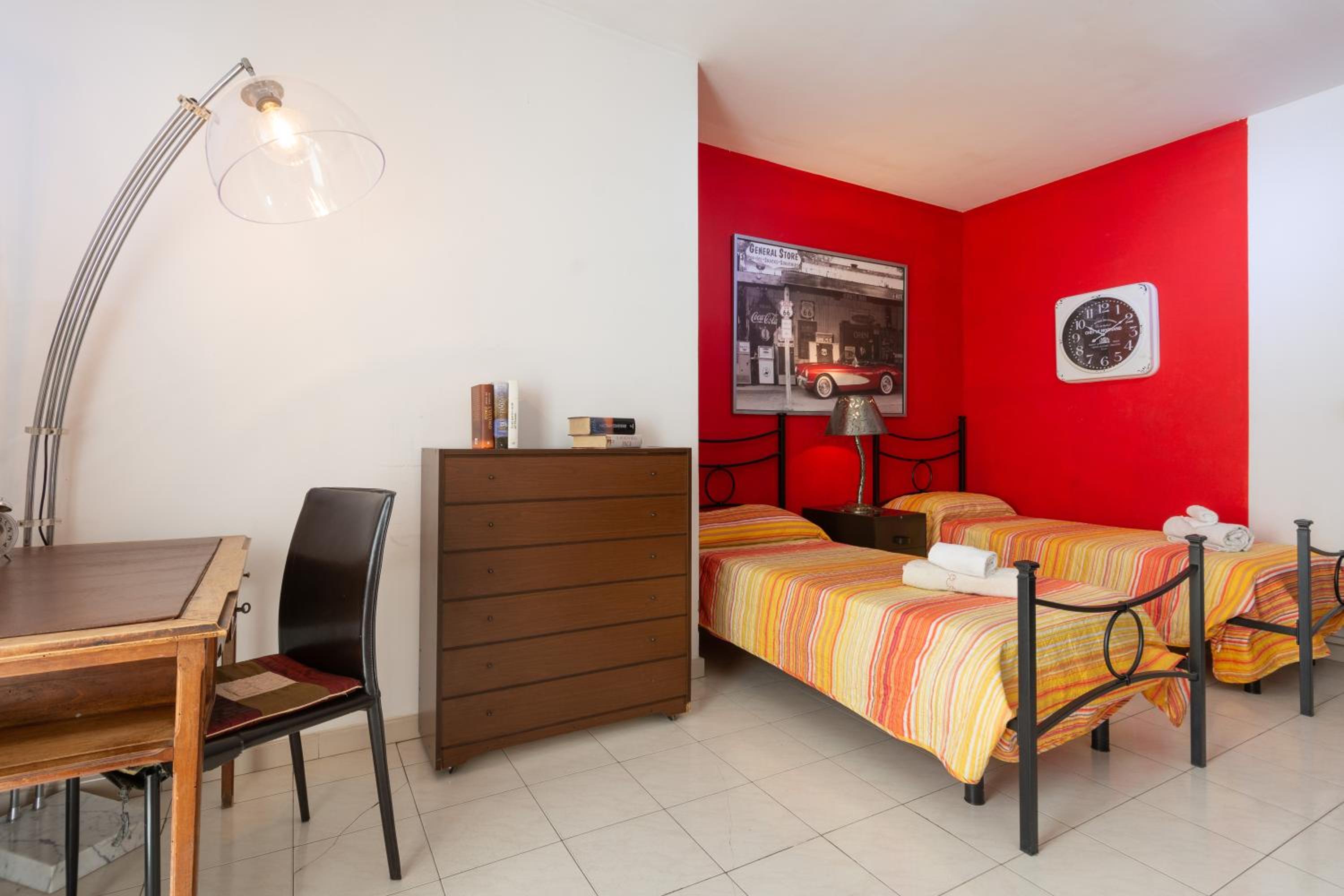 Two-Bedroom Apartment - Photo 3