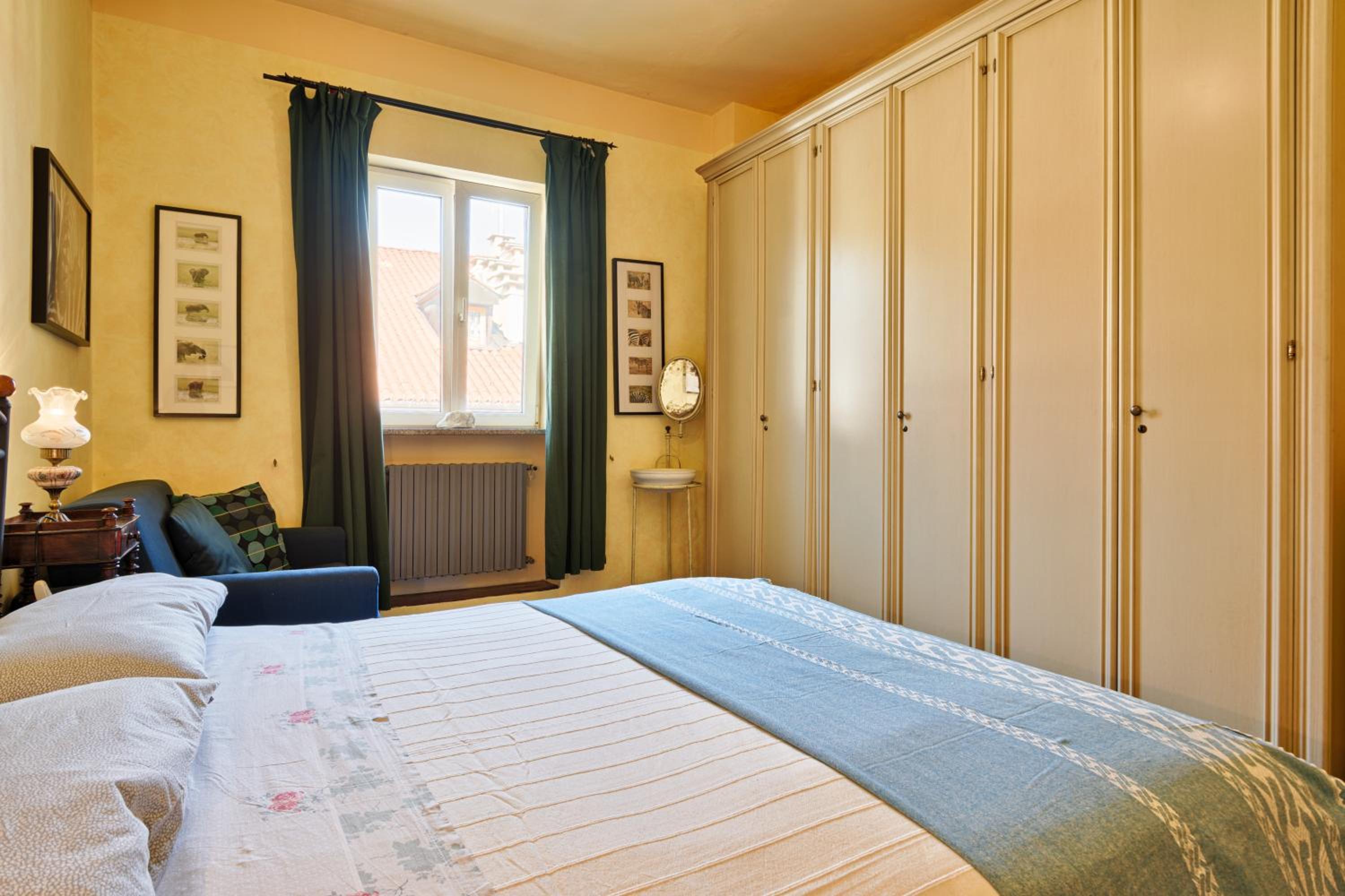 Two-Bedroom Apartment - Photo 20