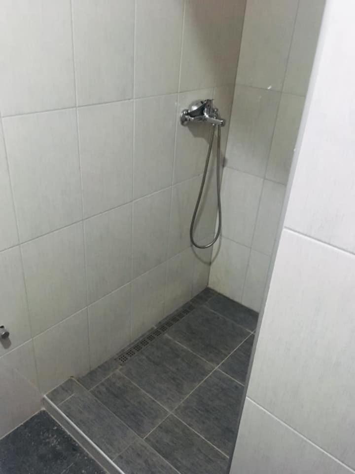 Basic Triple Room photo 3
