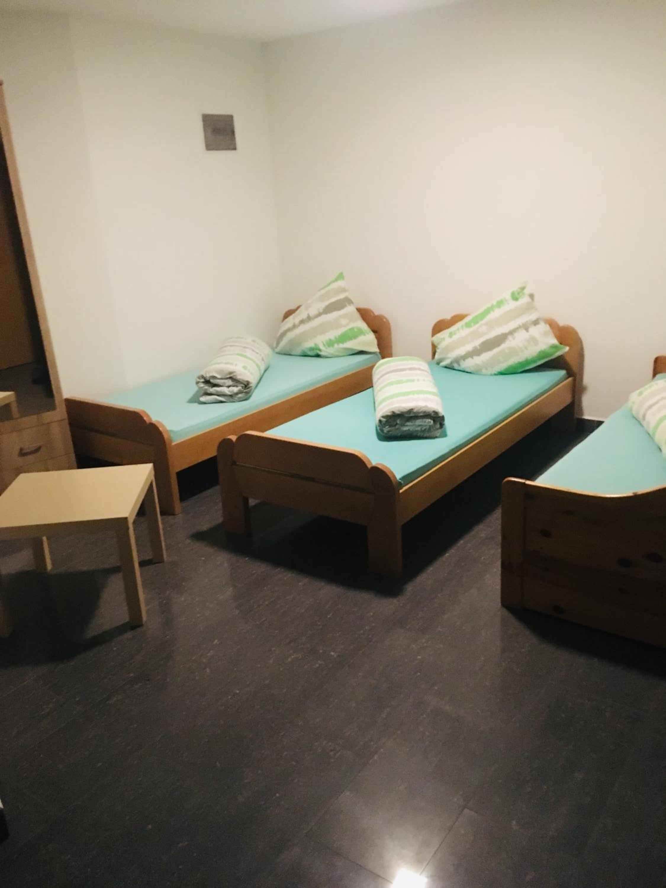 Basic Triple Room photo 1