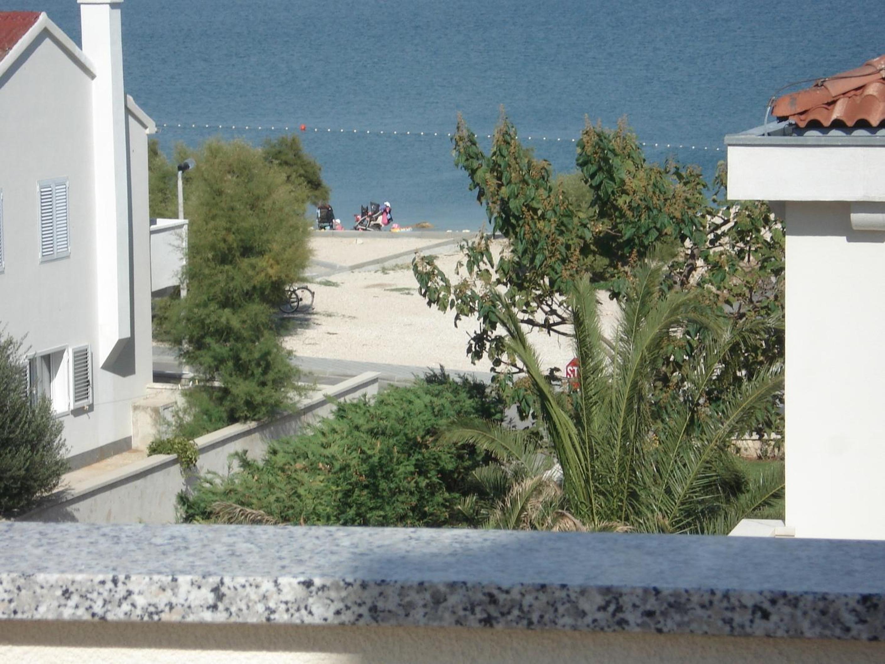 One-Bedroom Apartment with Sea View photo 2
