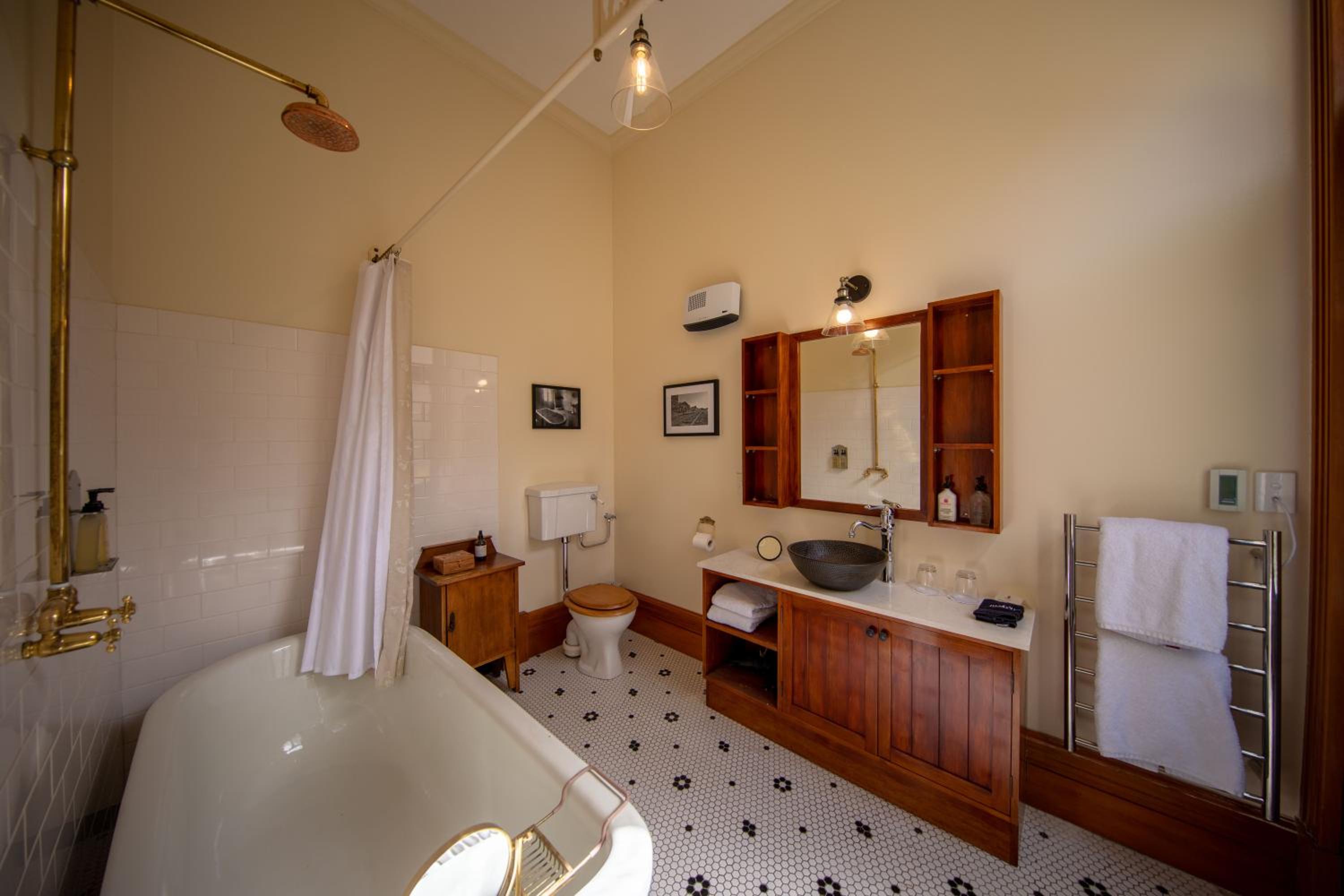 Elizabeth Double Room - Photo 8
