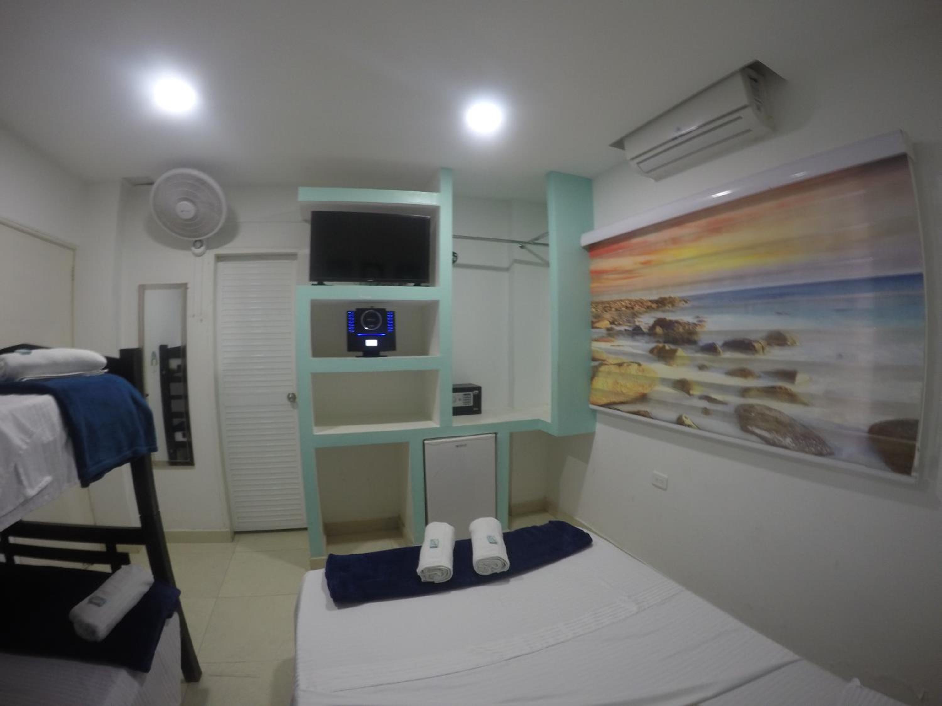 Quadruple Room with Bathroom photo 3