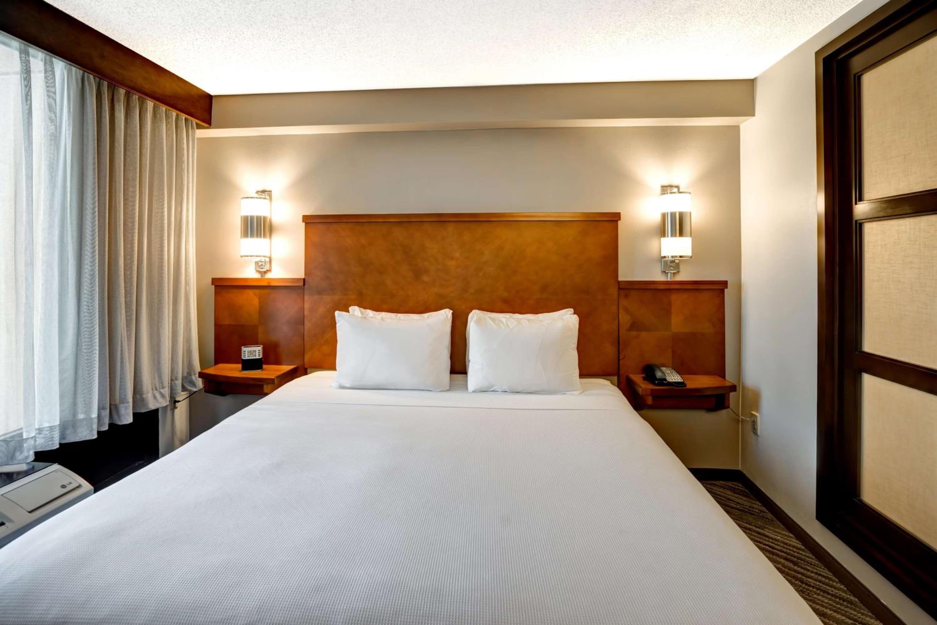 King Room with Sofa Bed - High Floor