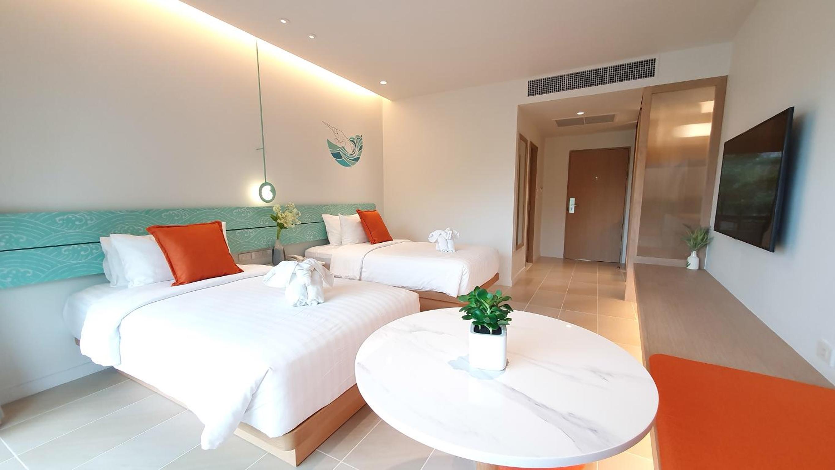 Premier Twin Room with Garden View - Photo 4