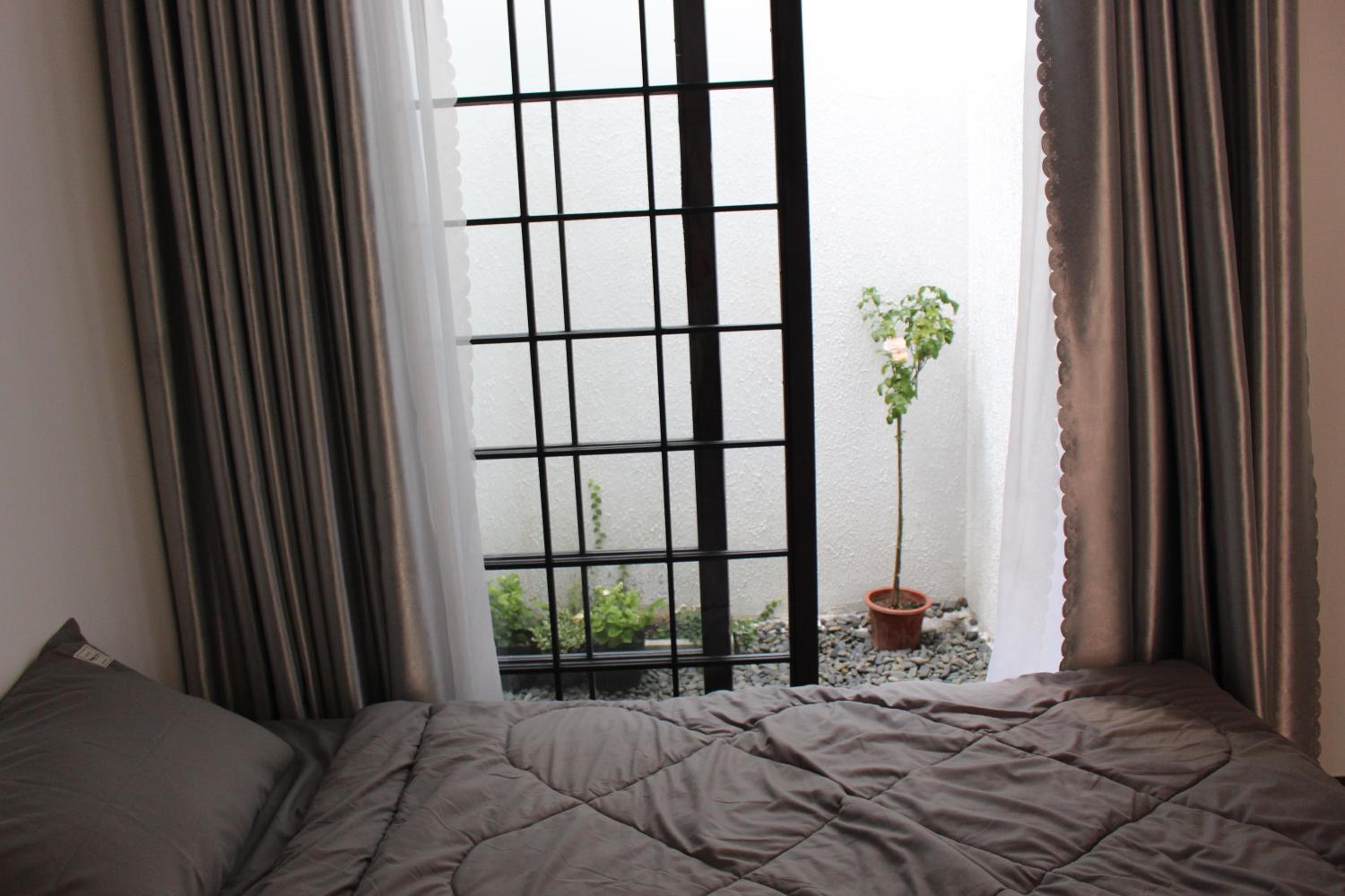 Deluxe Double Room (2 Adults + 1 Child) photo 3