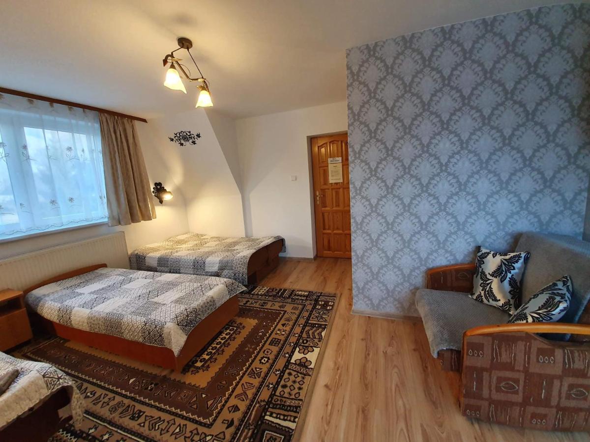 Family Room with Balcony - Photo 7