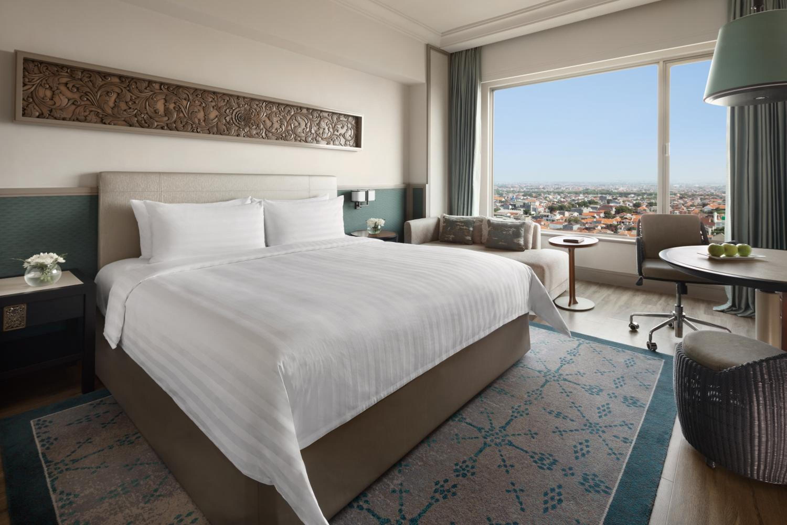 Deluxe King Room - Photo 4