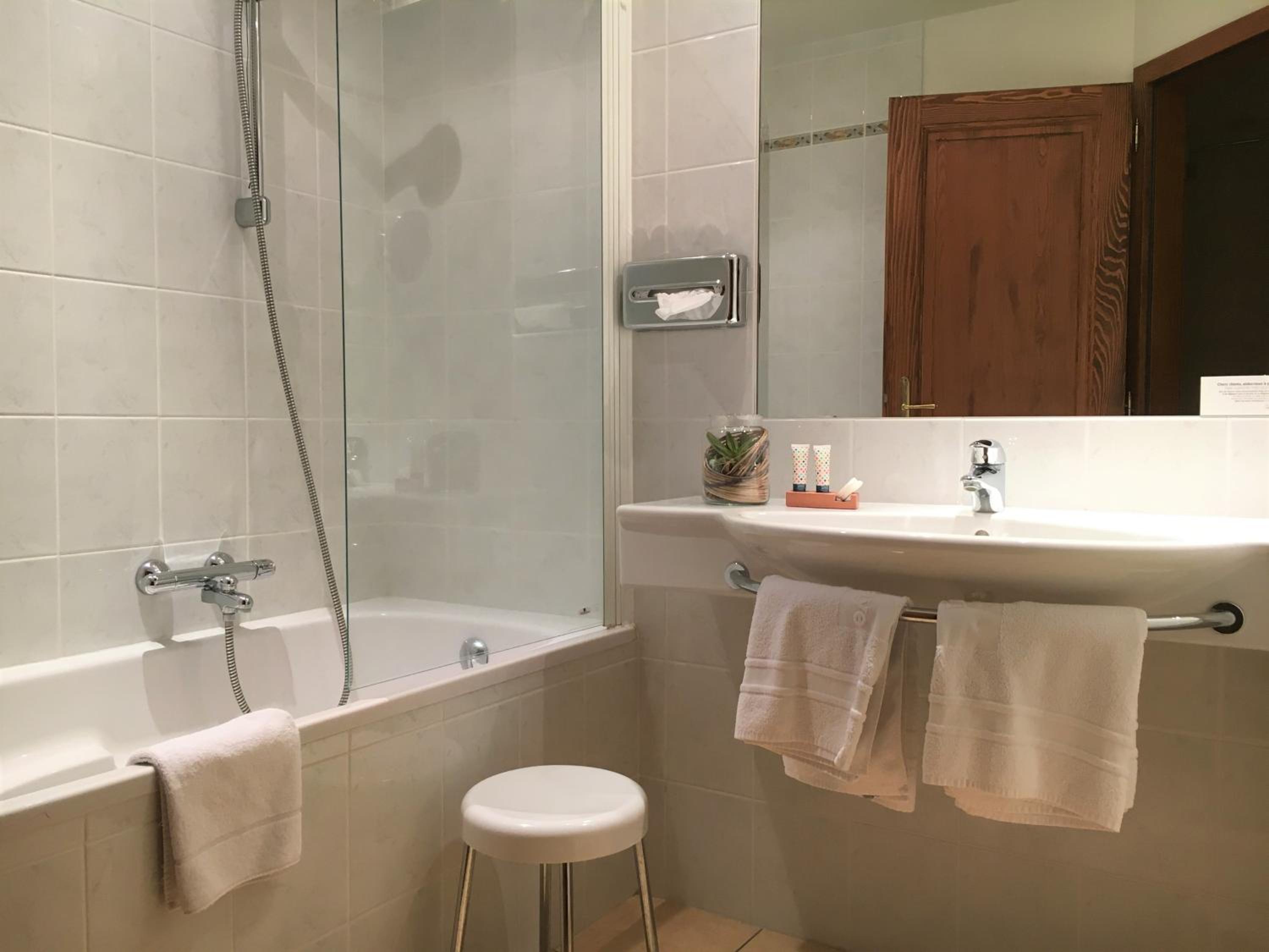 Family Suite - Photo 6