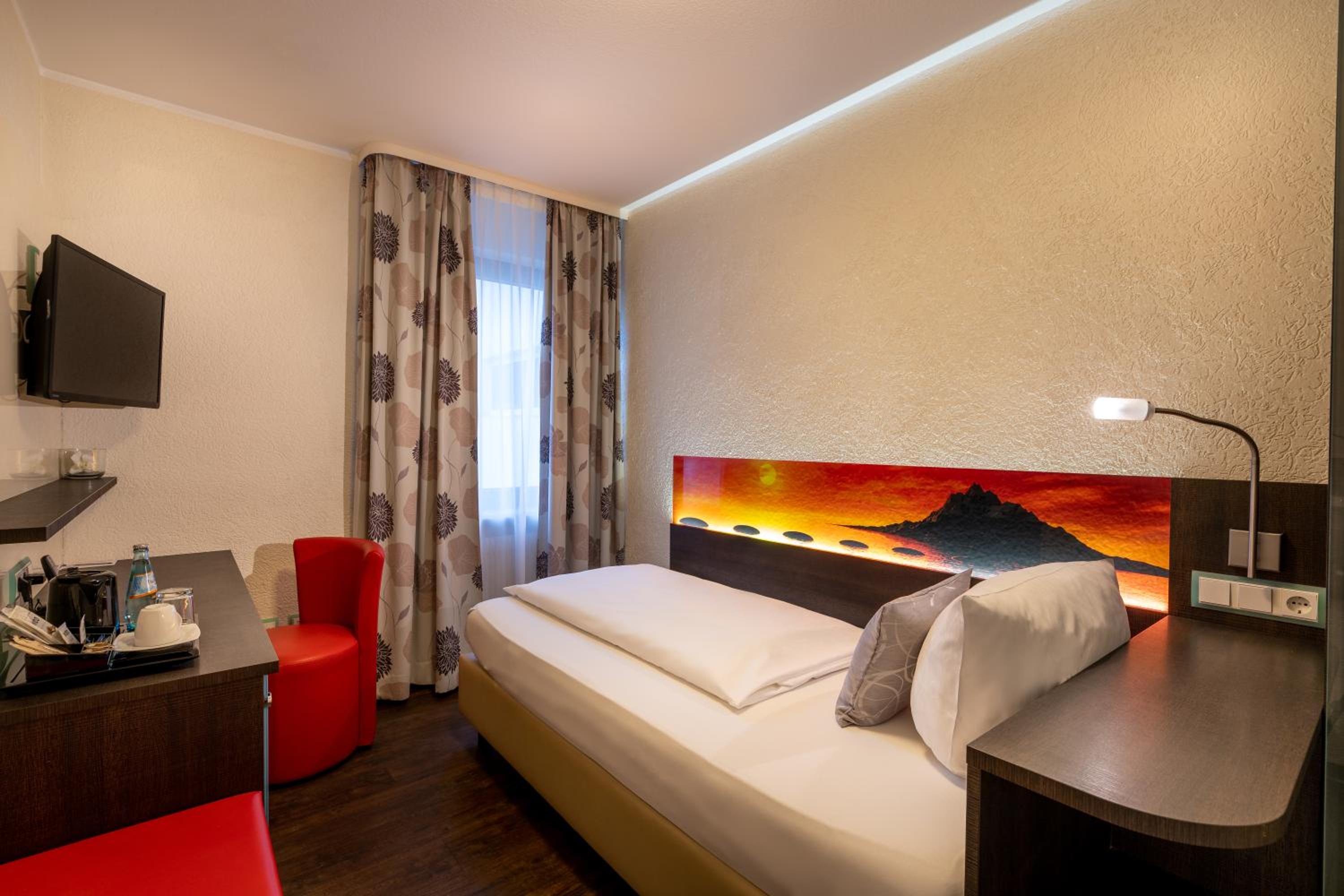 Standard Single Room photo 3