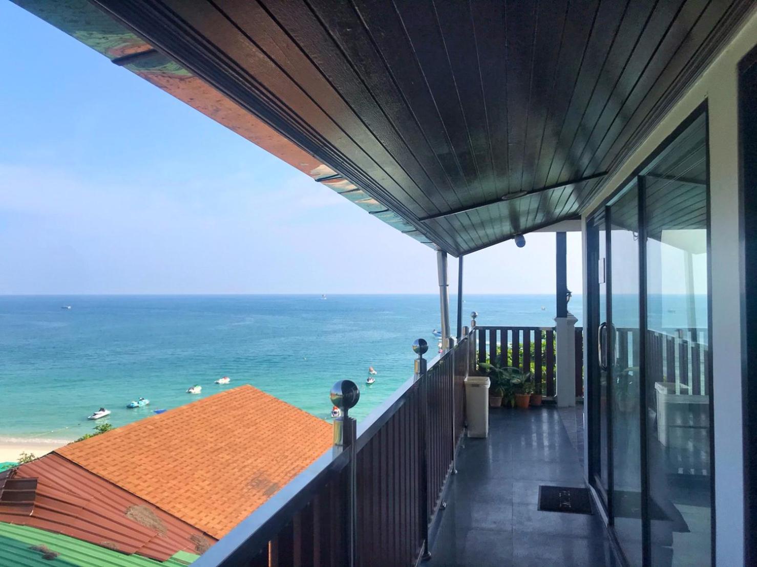 Deluxe Double Room with Sea View - Photo 4