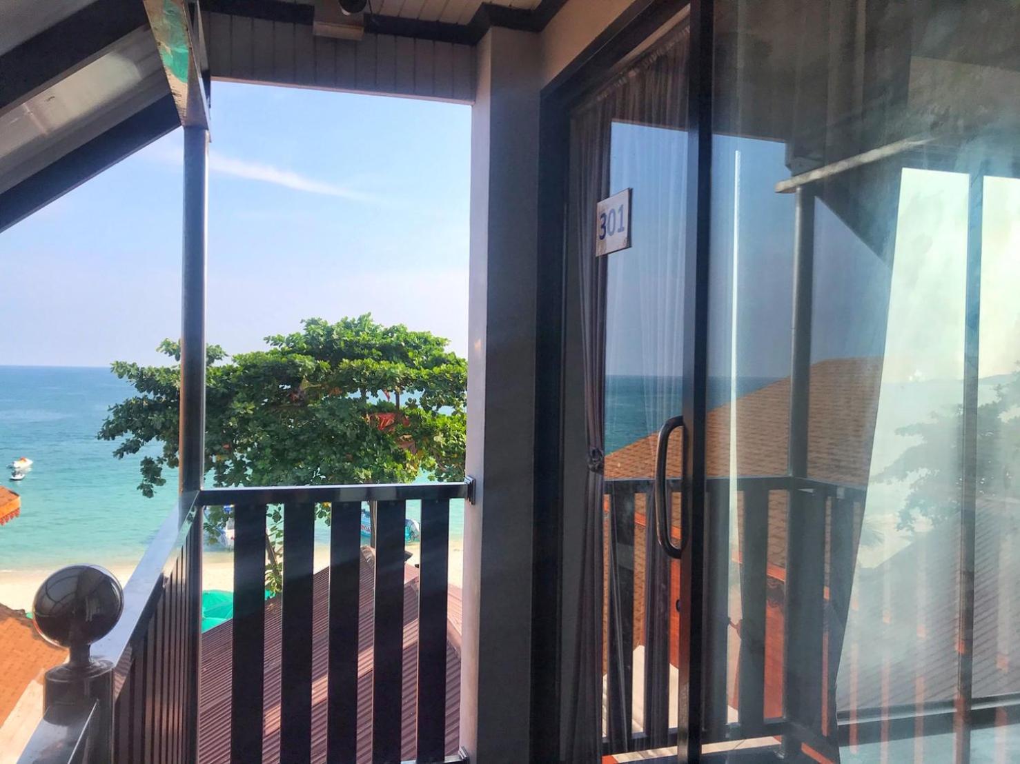 Deluxe Double Room with Sea View - Photo 2