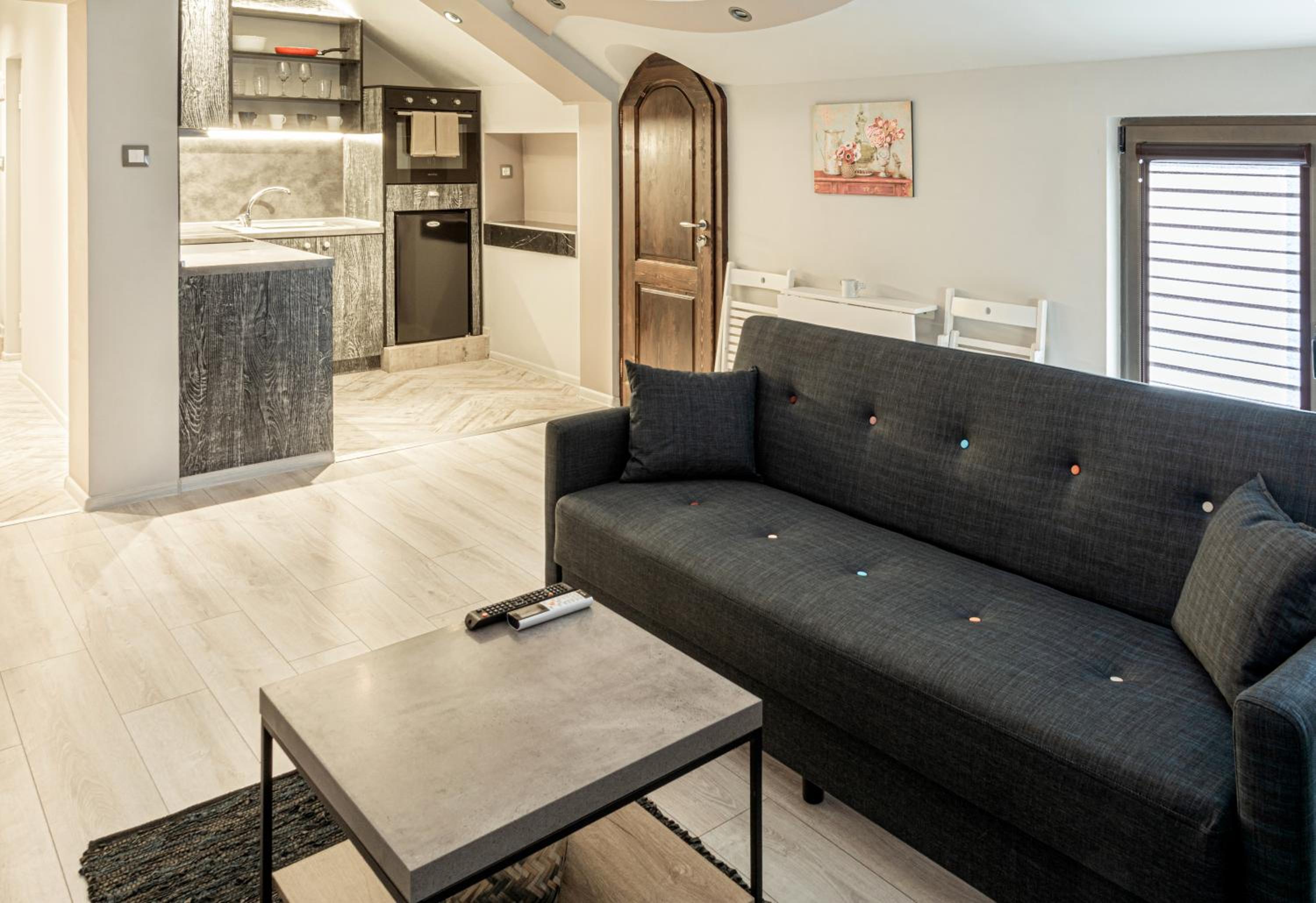 Two-Bedroom Apartment - Photo 25