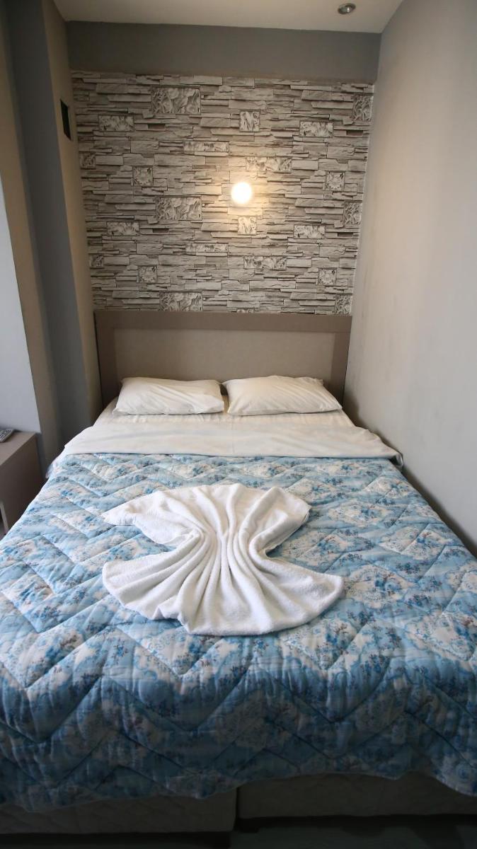 Single Room with Bathroom photo 2