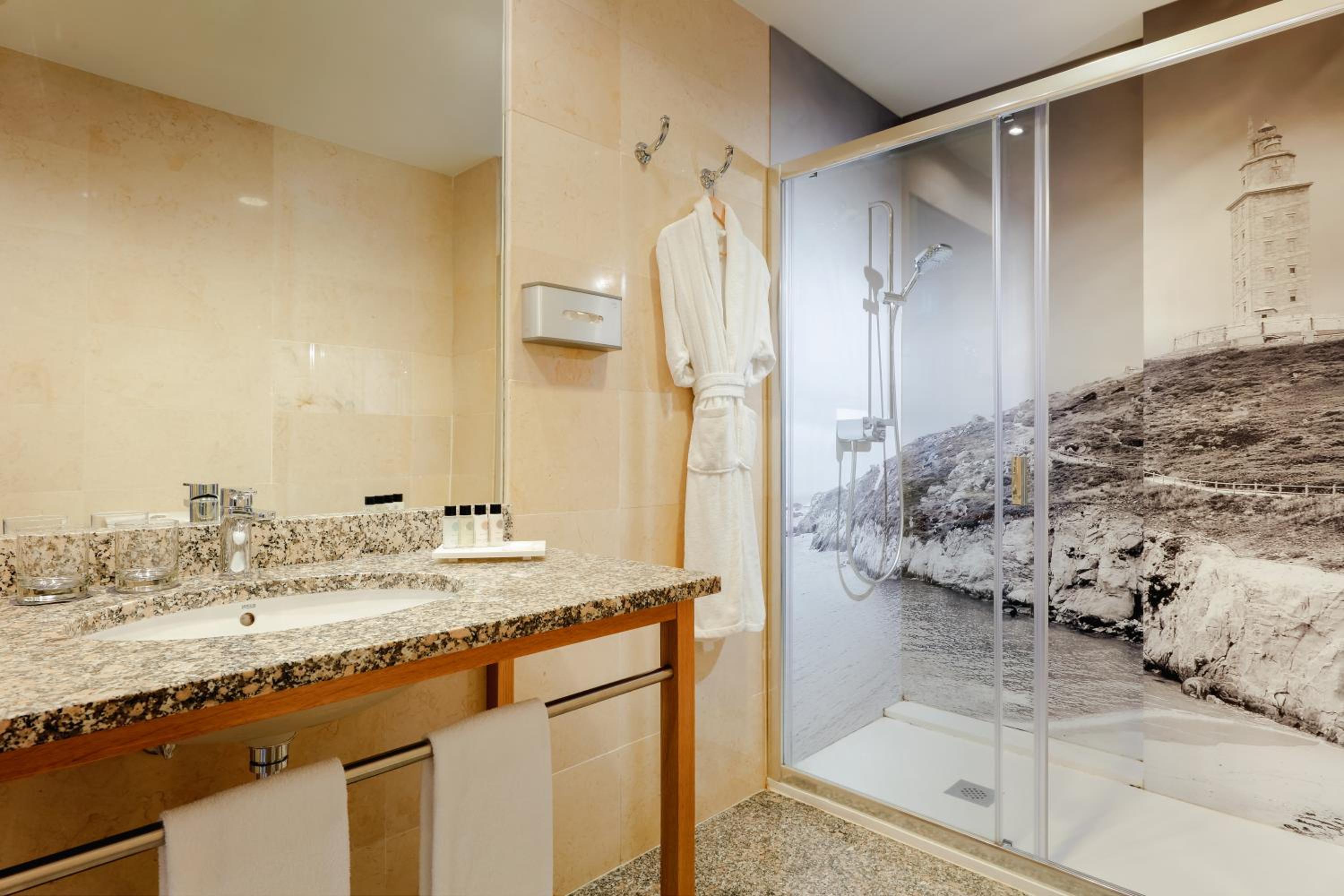 Junior Suite with Terrace - Photo 3