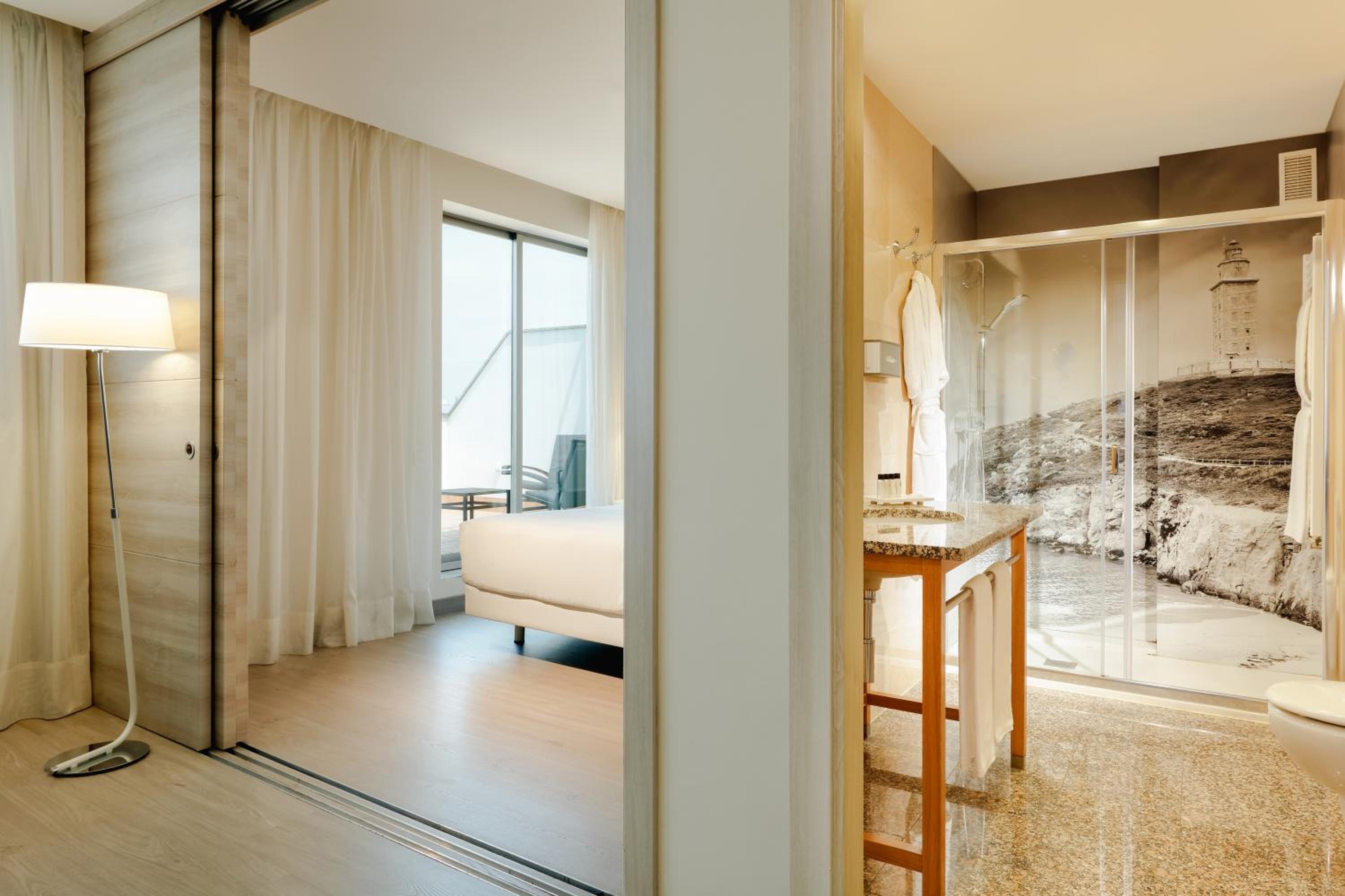 Junior Suite with Terrace - Photo 5