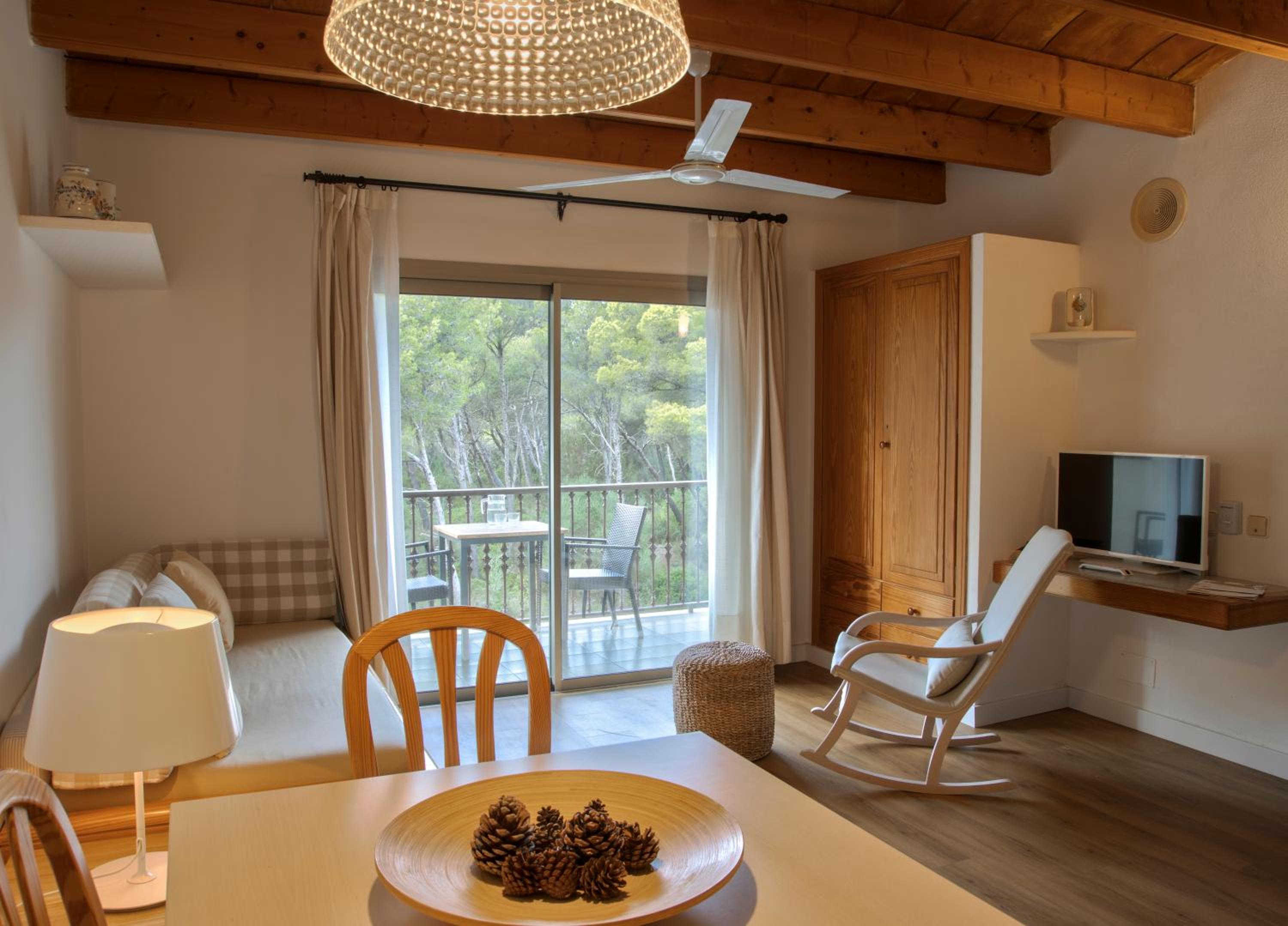 Apartment with Forest Views (2 Adults) - Photo 11