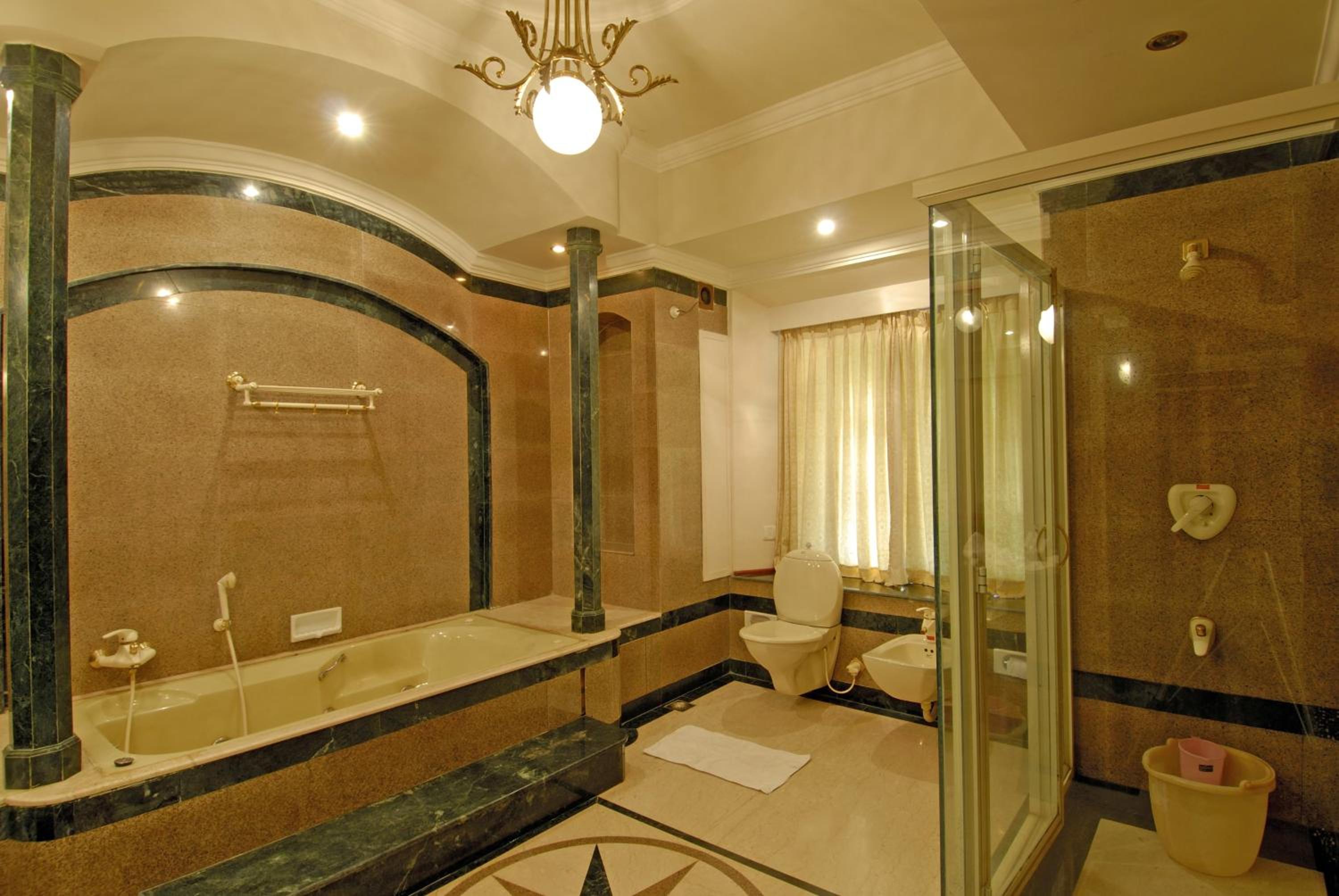 Palace Suite photo 3