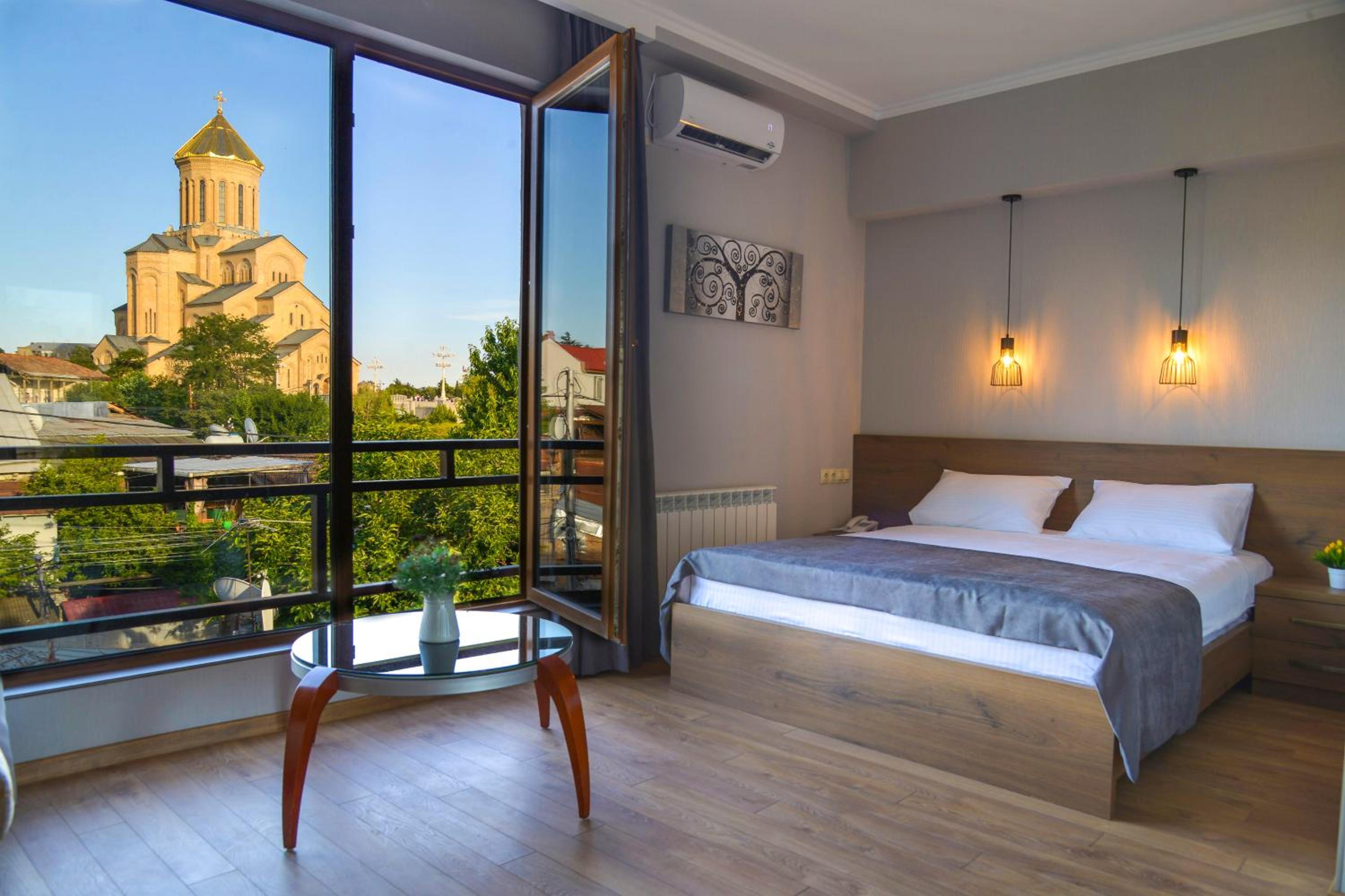 King Room with Garden View - Photo 7
