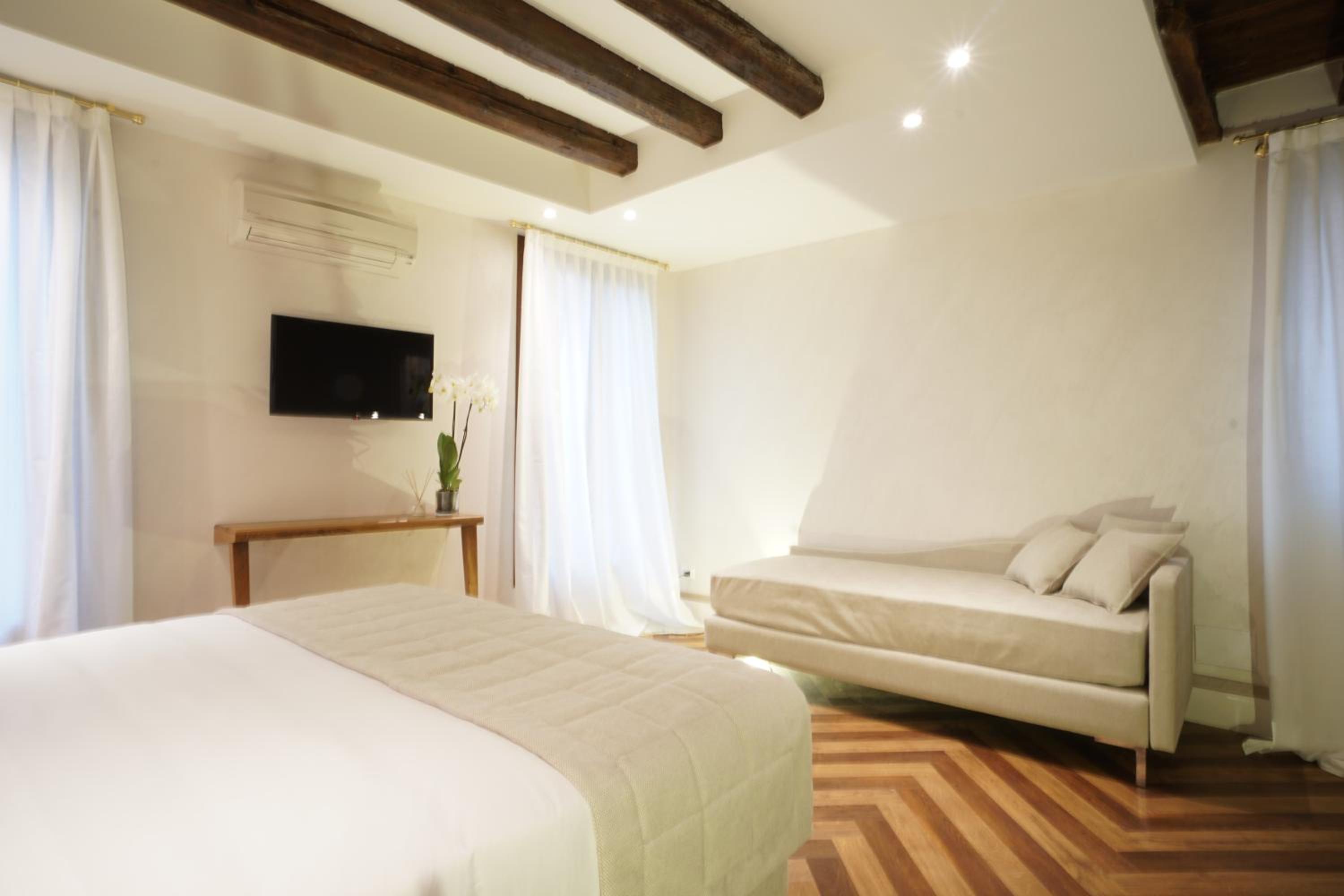 King Room with Garden View photo 1