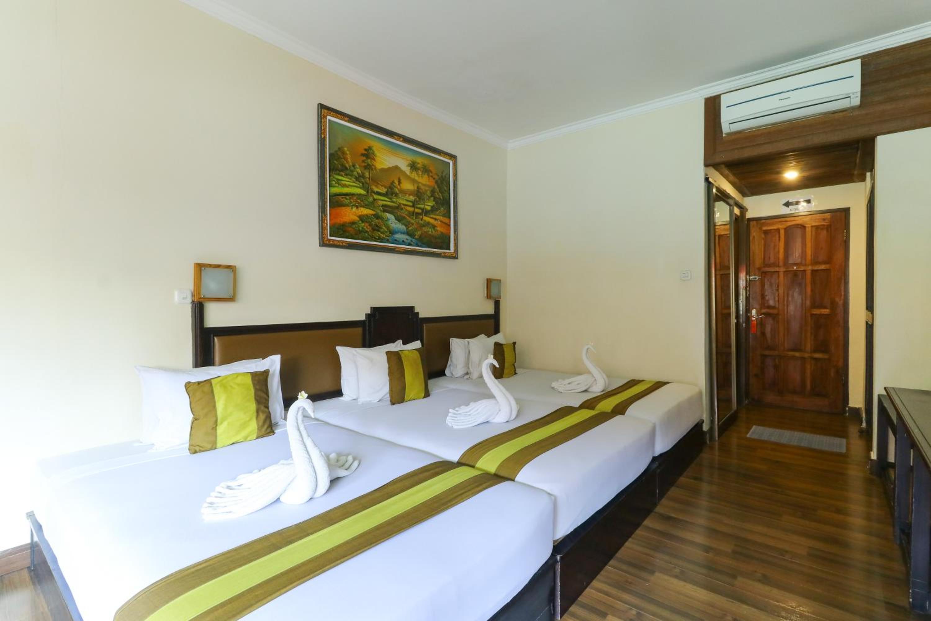 Standard Triple Room photo 2
