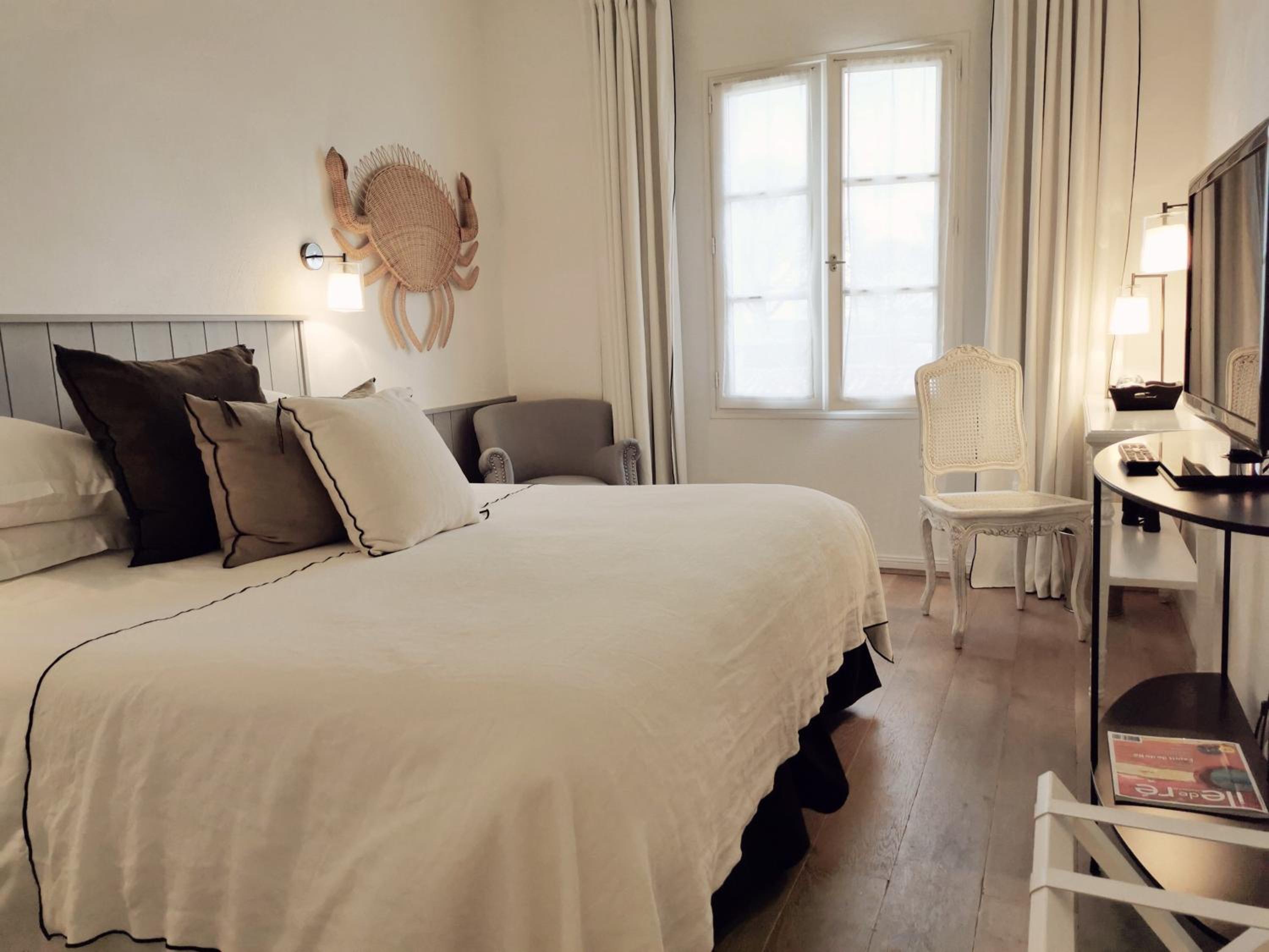 Deluxe Double Room - Photo 1