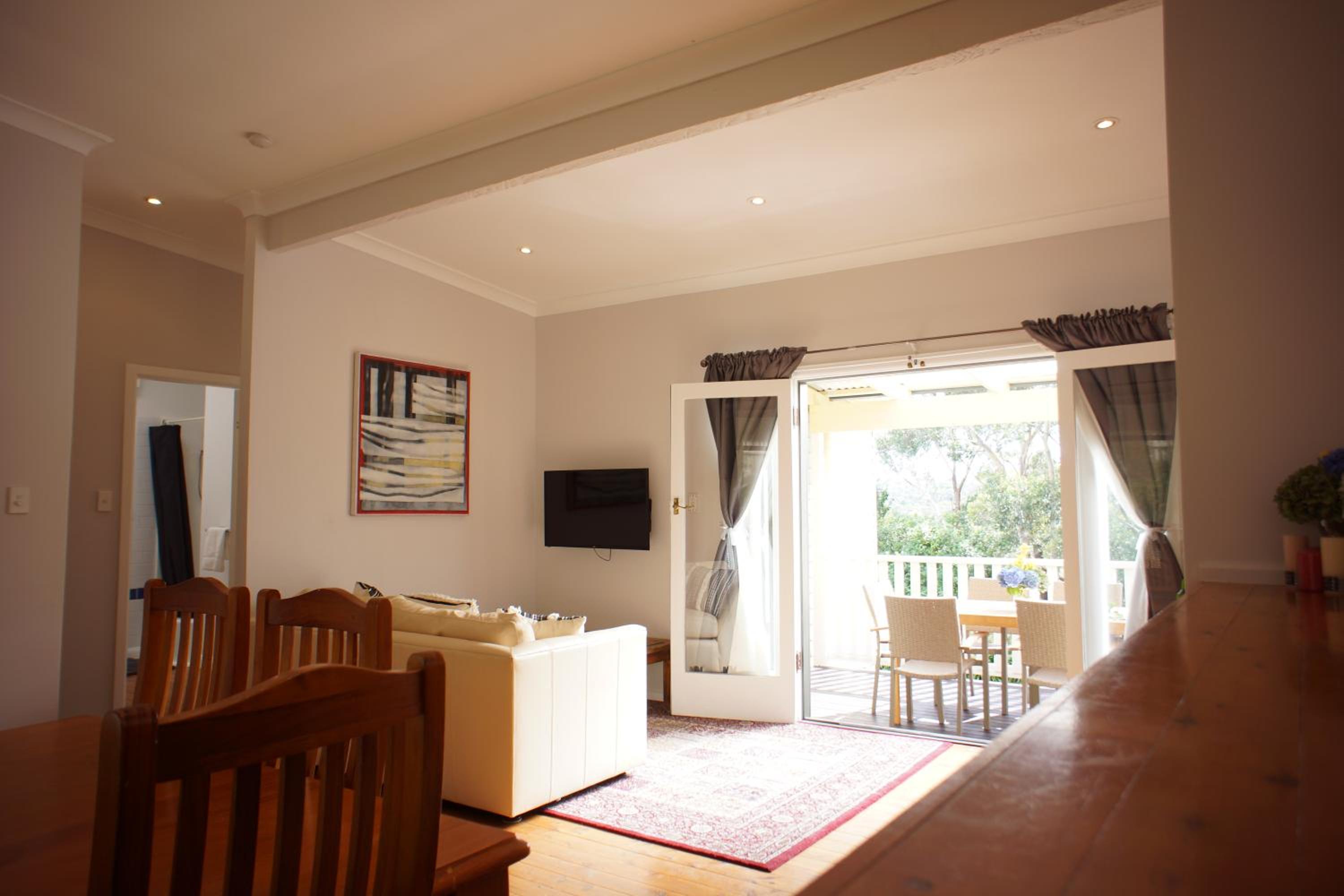 Two-Bedroom House photo 3