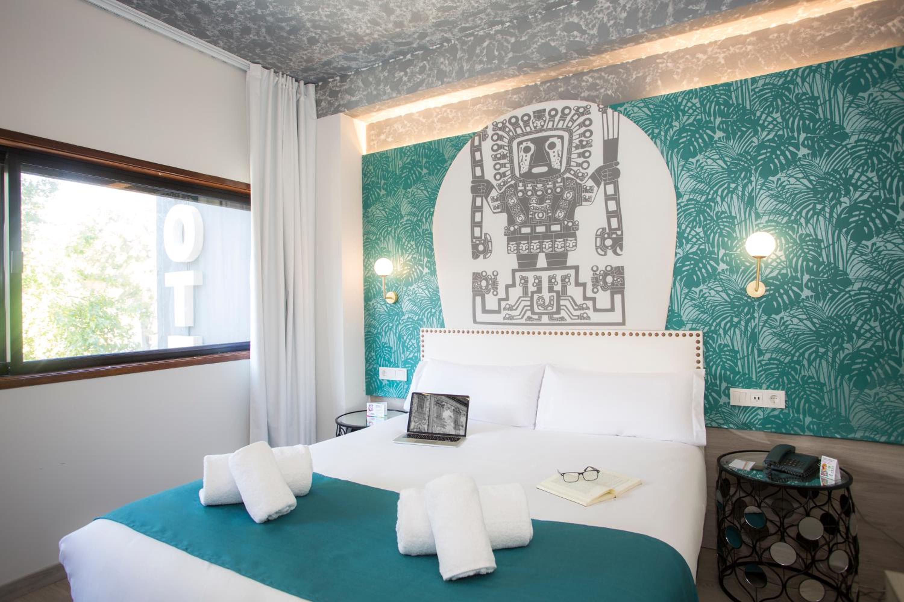 Double Room - Photo 16
