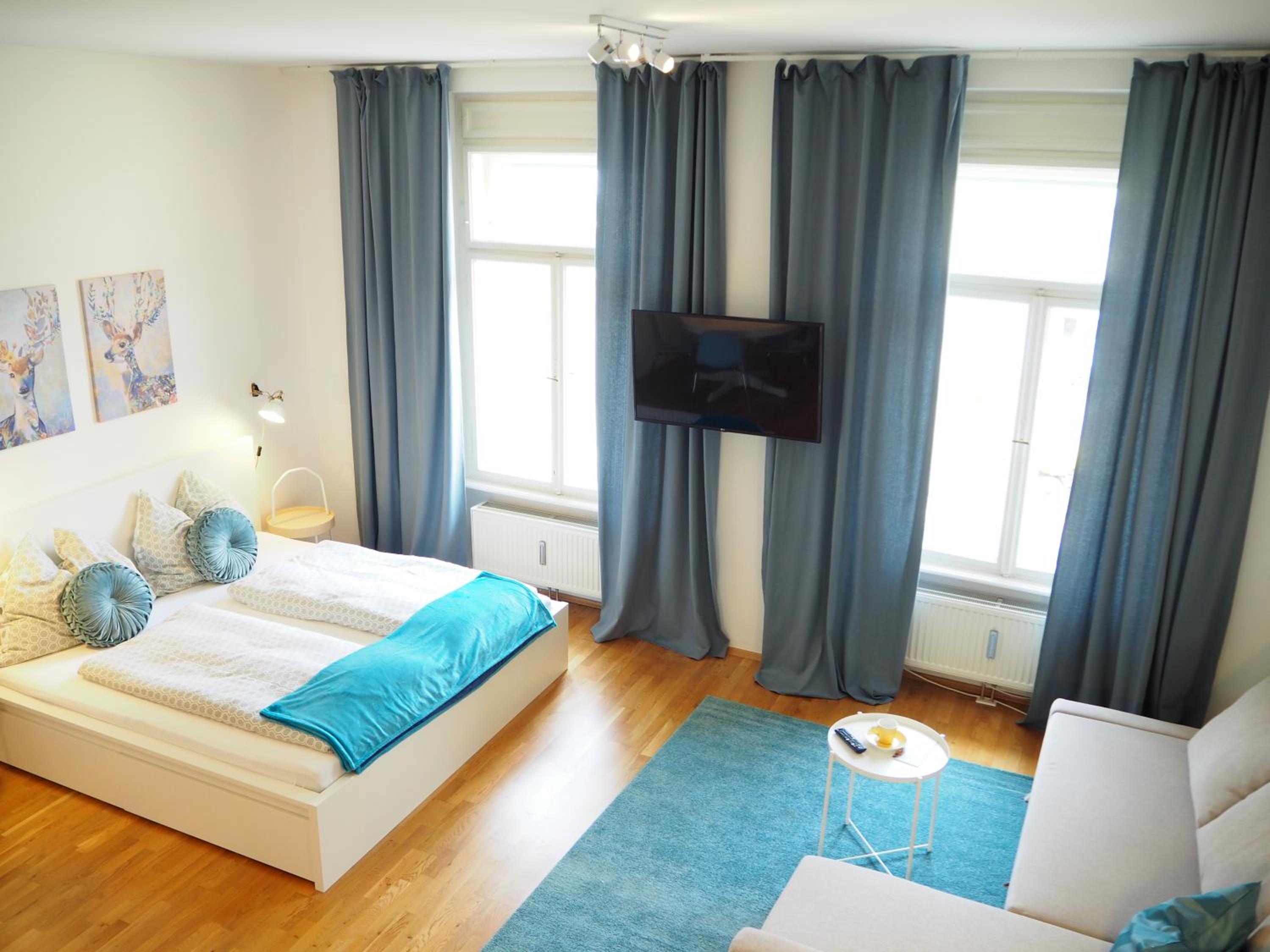 Studio Apartment - Photo 13