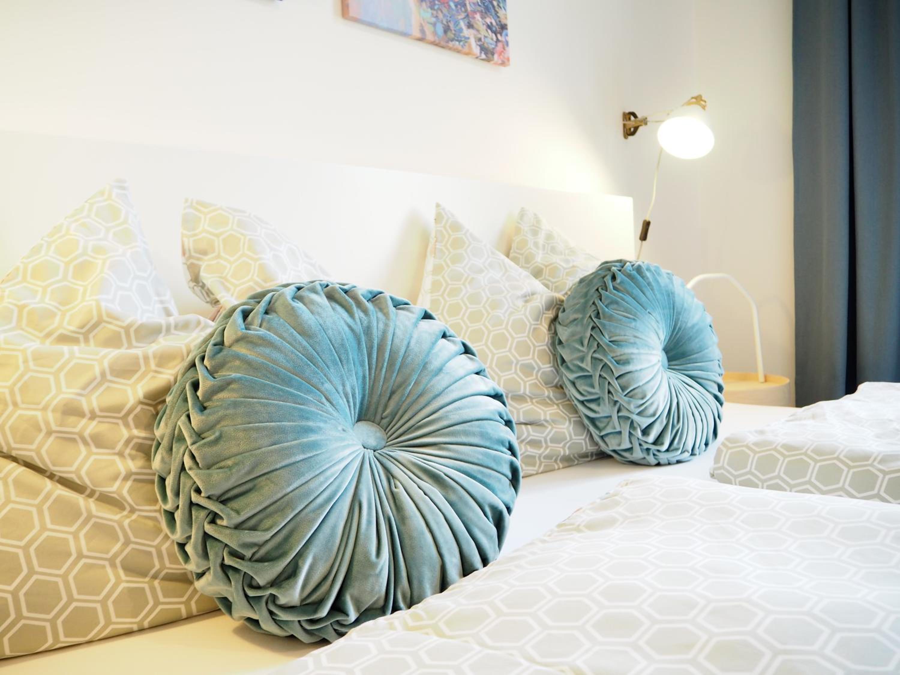 Studio Apartment - Photo 16