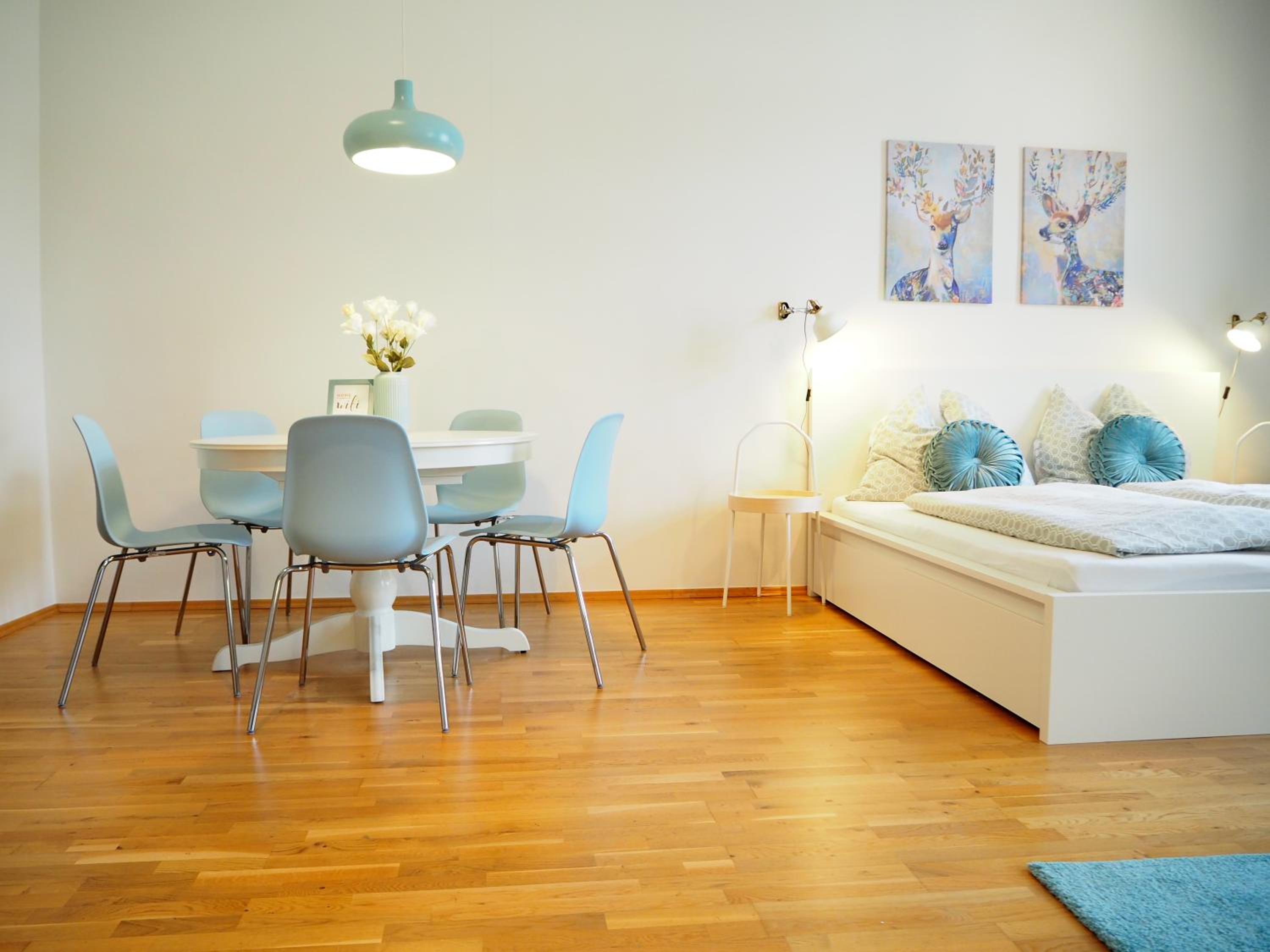 Studio Apartment - Photo 17