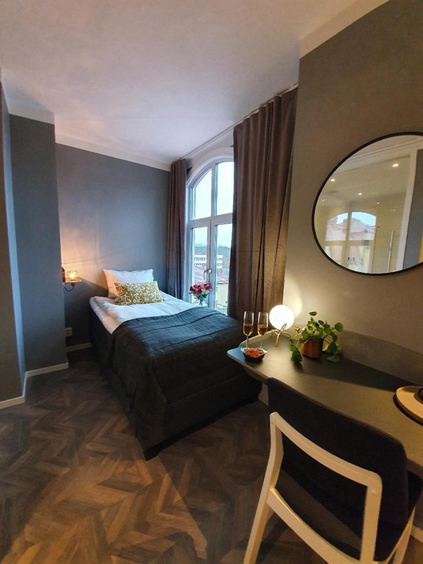 Large Single Room