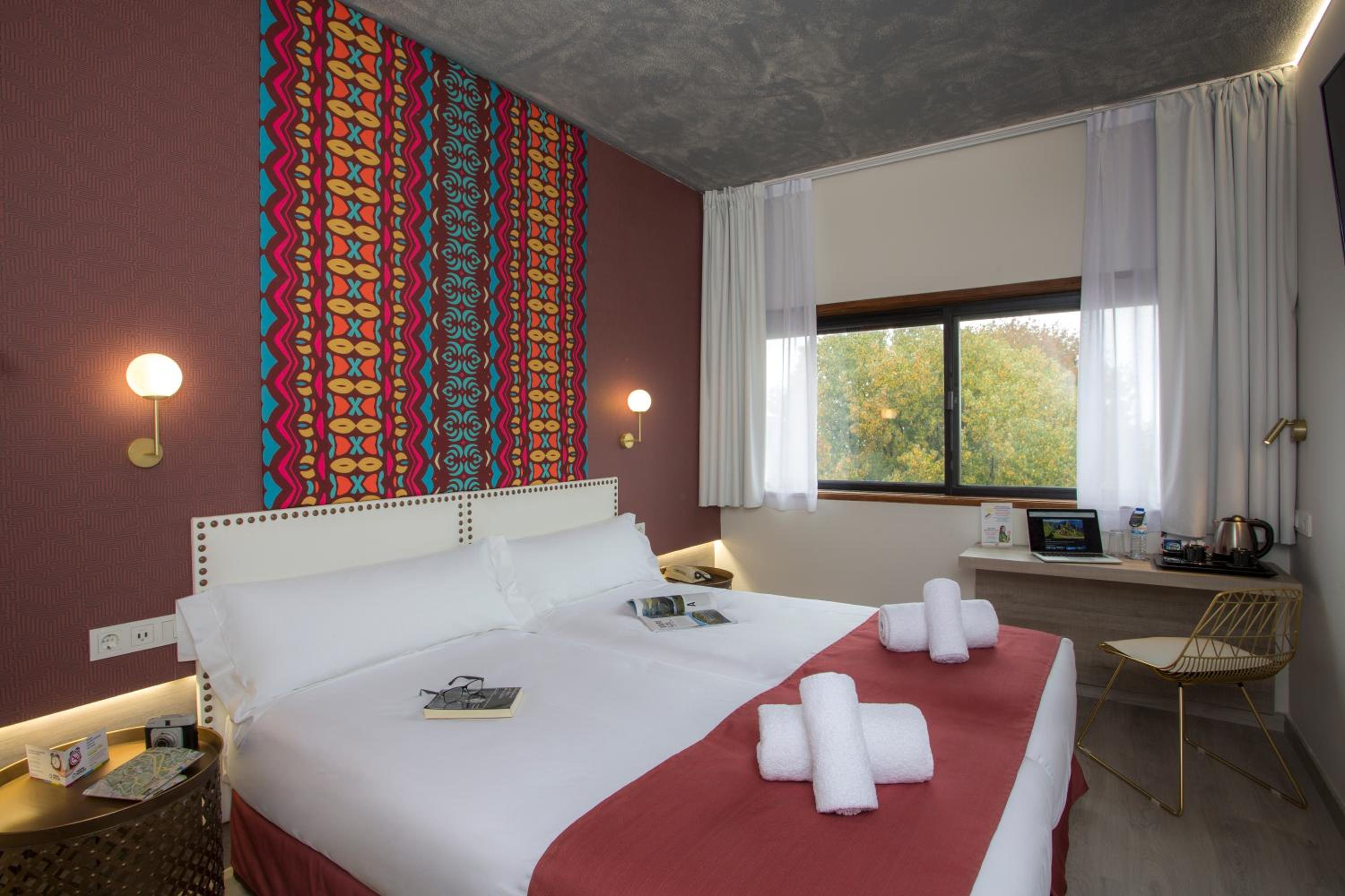 Twin Room - Photo 27