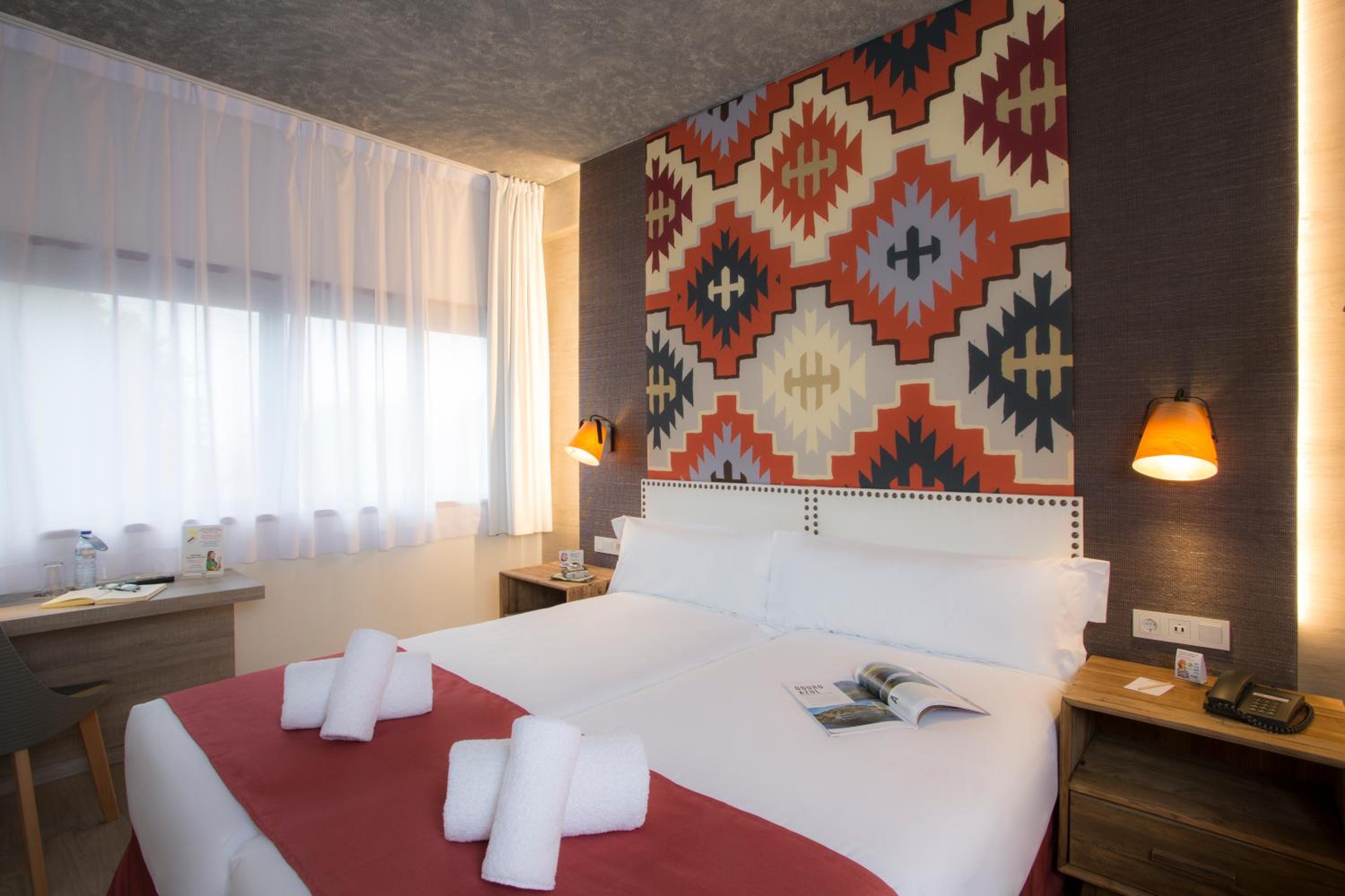 Twin Room - Photo 25