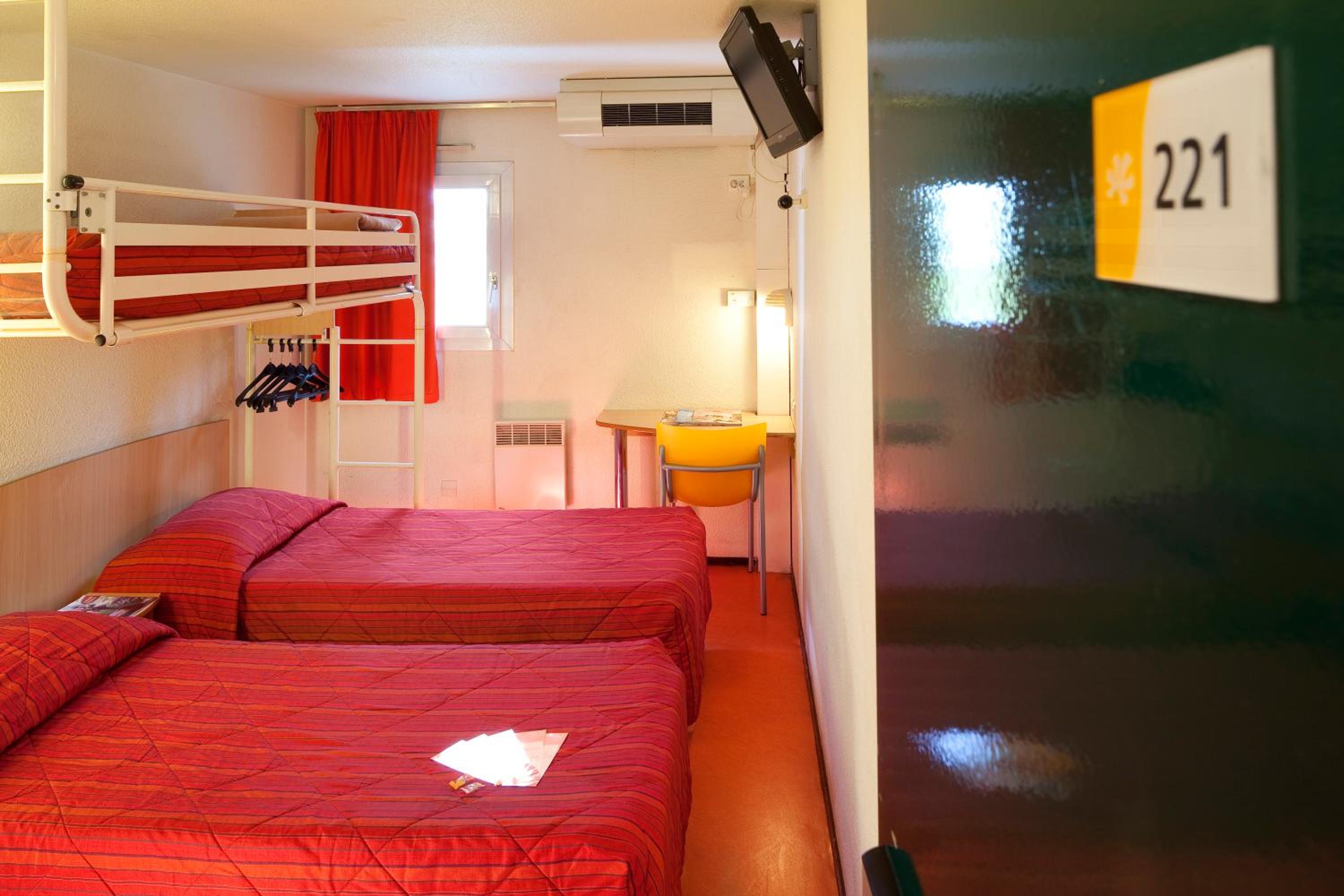 Triple Room - Photo 1