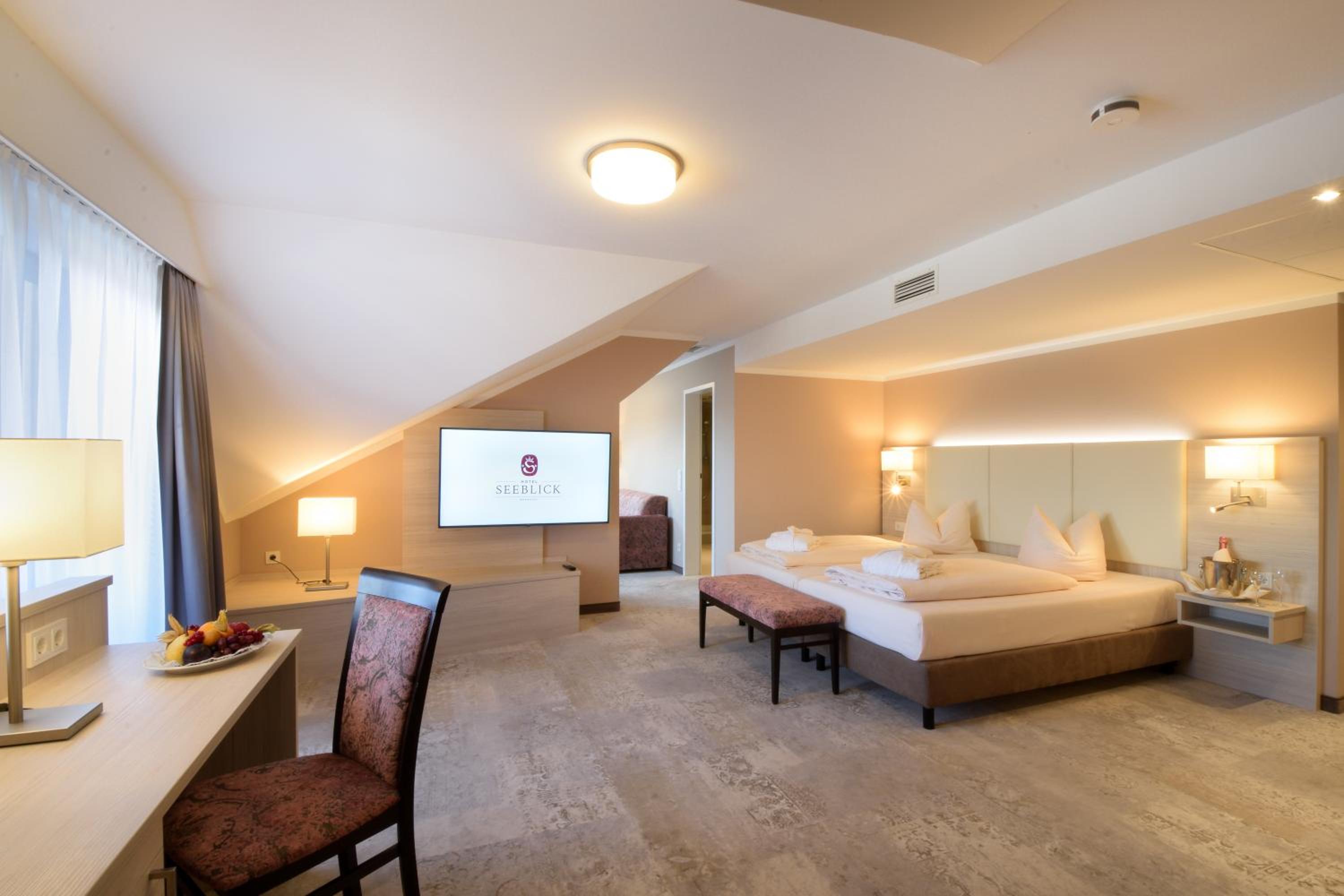 Suite with Balcony - Photo 1