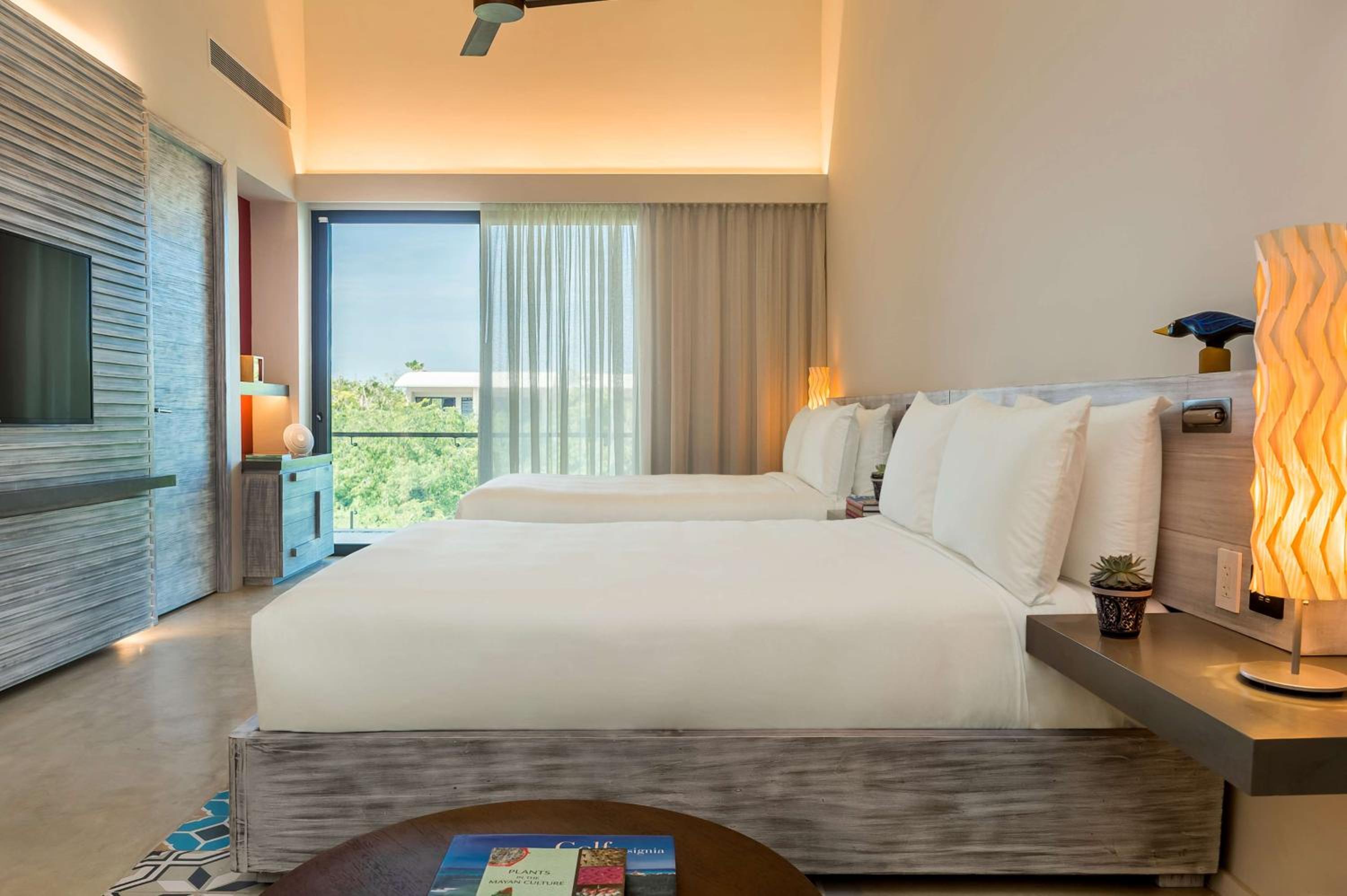 Double Room with Two Double Beds - Photo 7