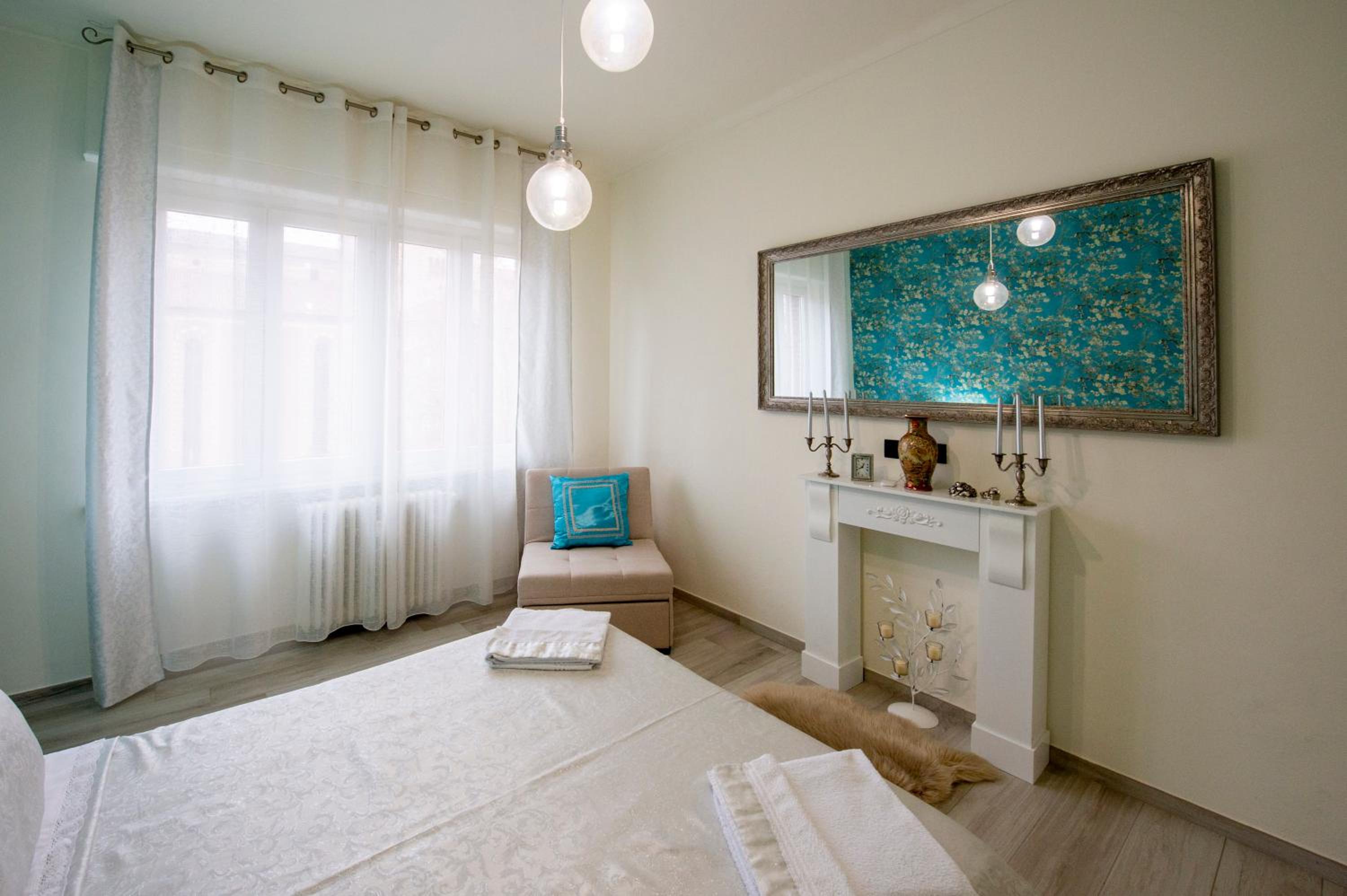 One-Bedroom Apartment - Photo 18