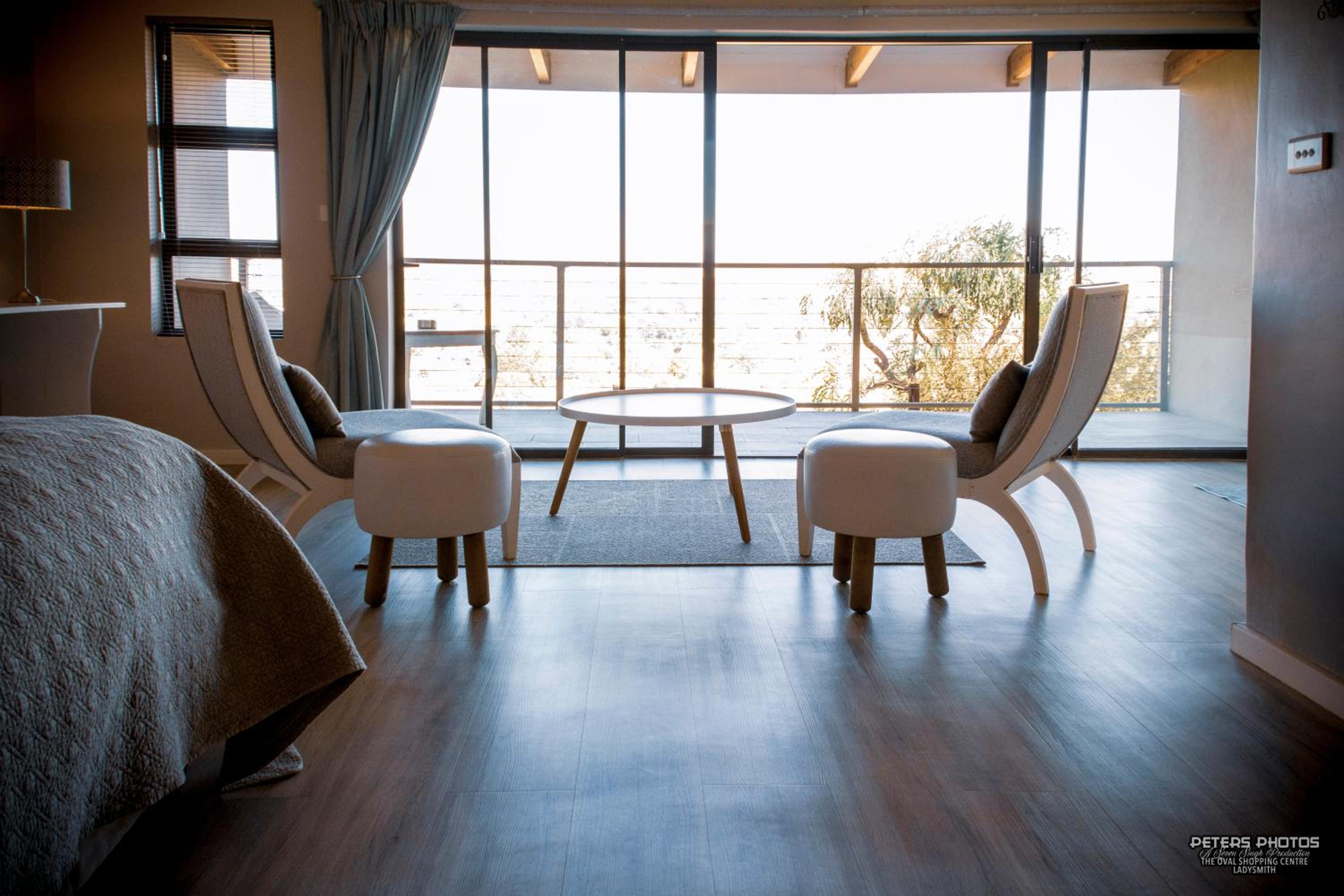 King Suite with Mountain View - Photo 8