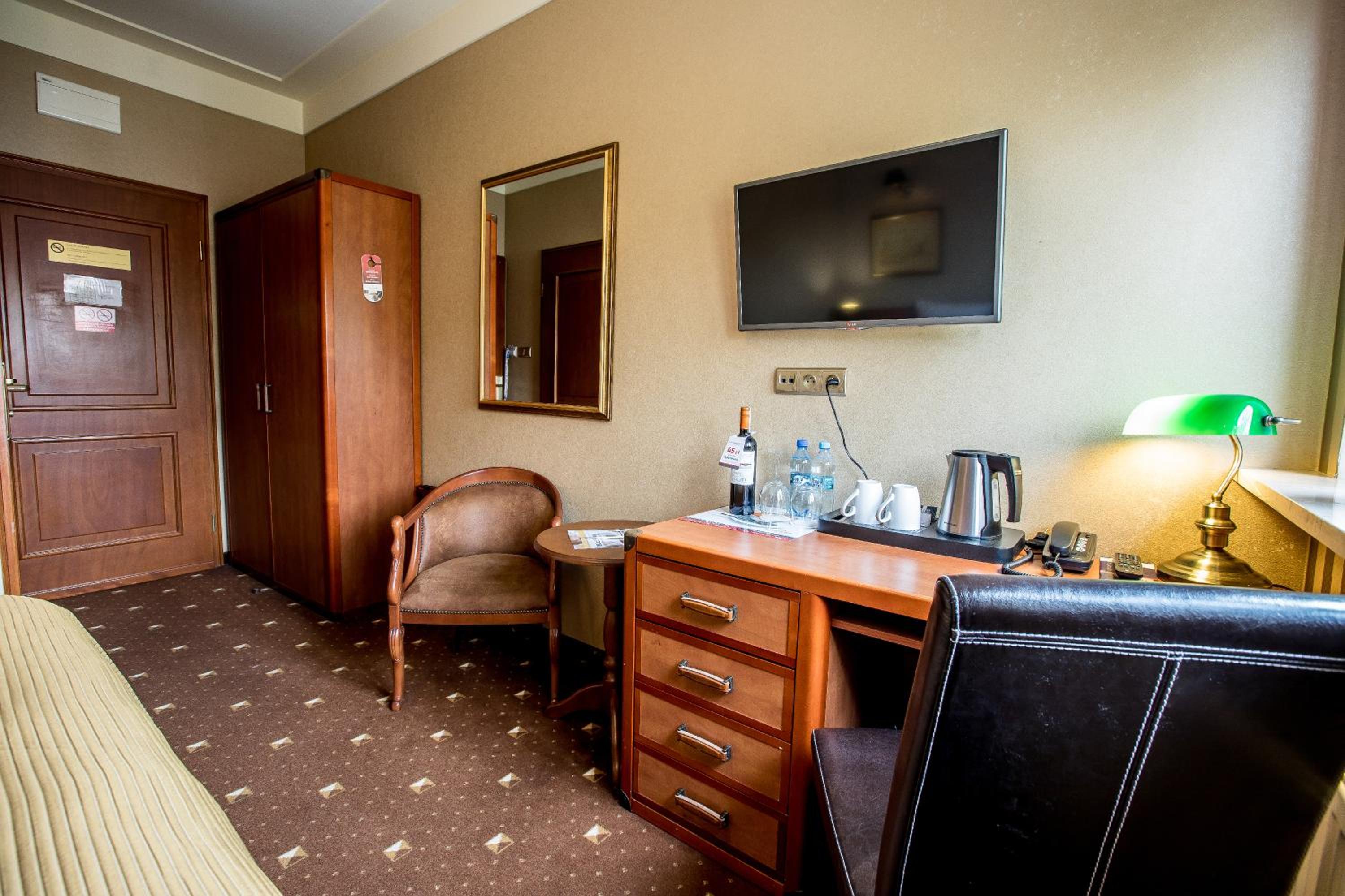 Standard Double Room - Photo 5