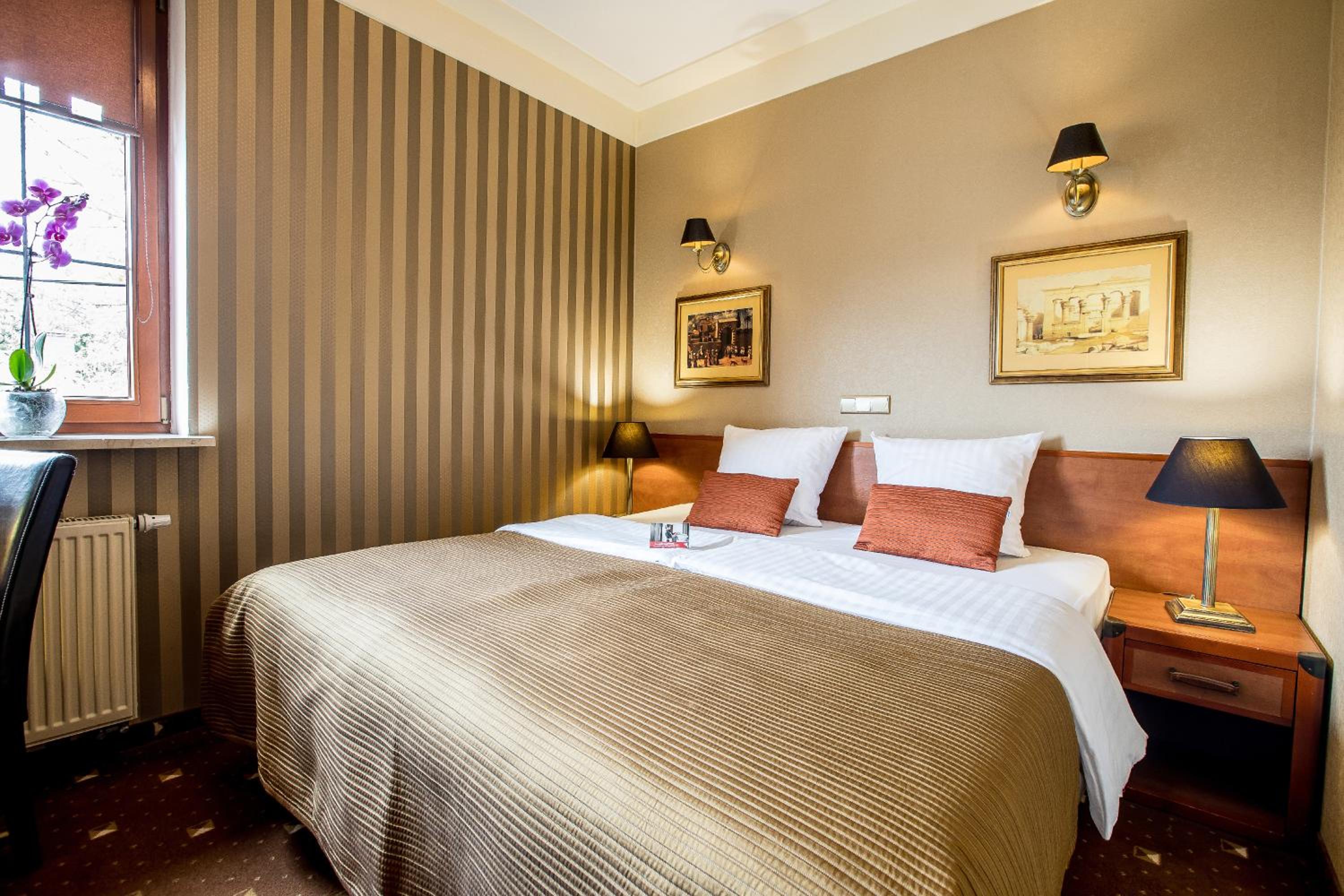 Standard Double Room - Photo 1