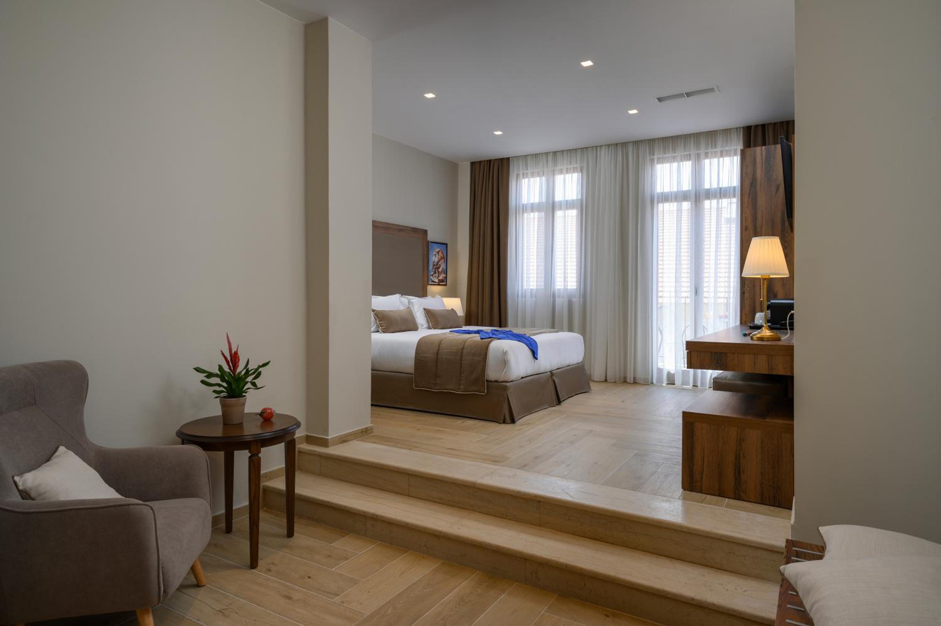 Premium Suite with Balcony