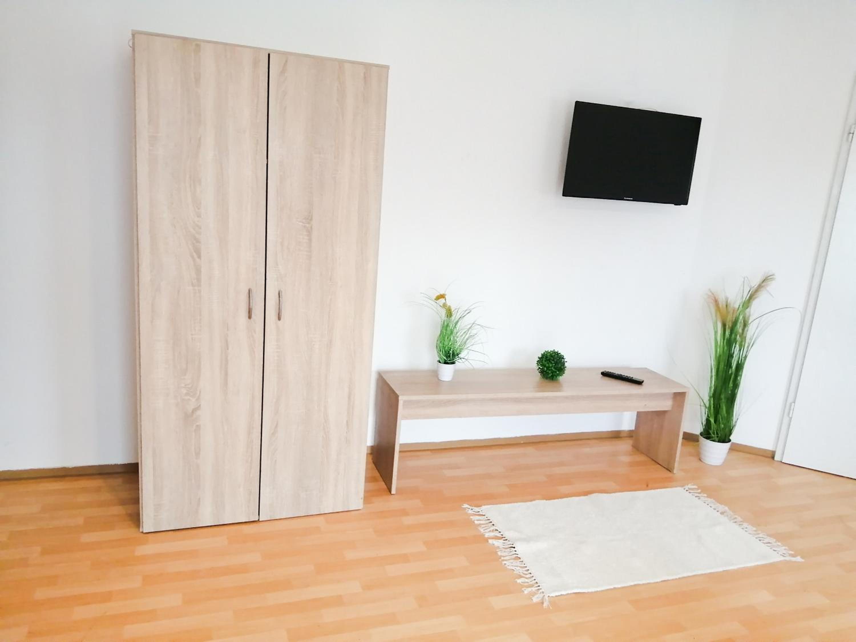 Apartment photo 2