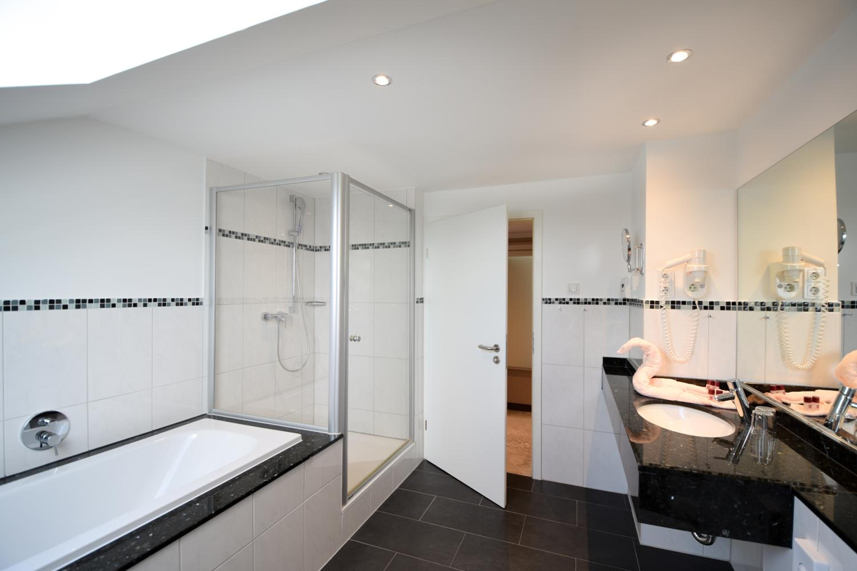 Junior Suite - Photo 7
