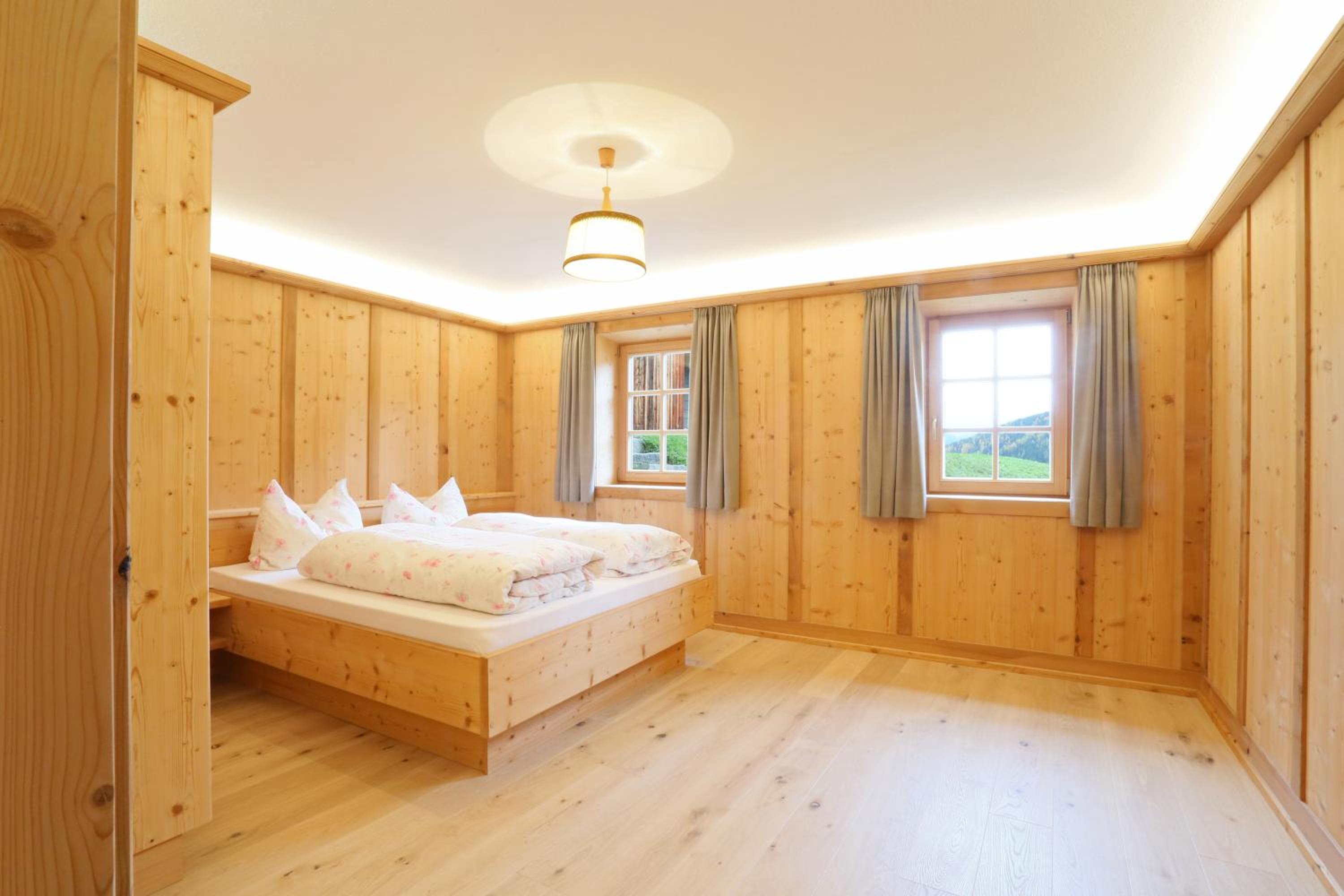 Double Room with Mountain View - Photo 1