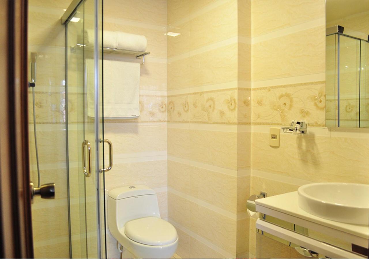 Deluxe Twin Room photo 2