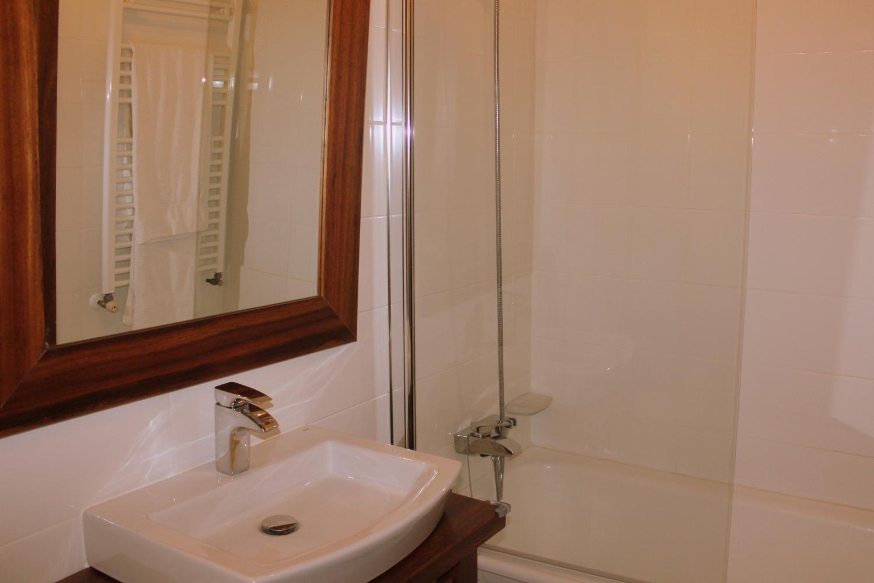 Suite - Photo 3