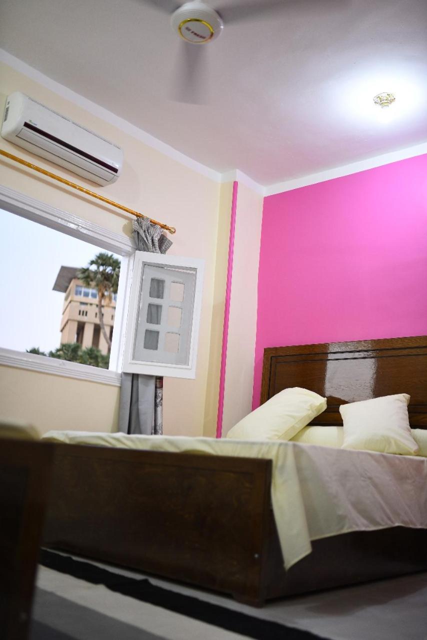 Triple Room with Private Bathroom - Photo 4