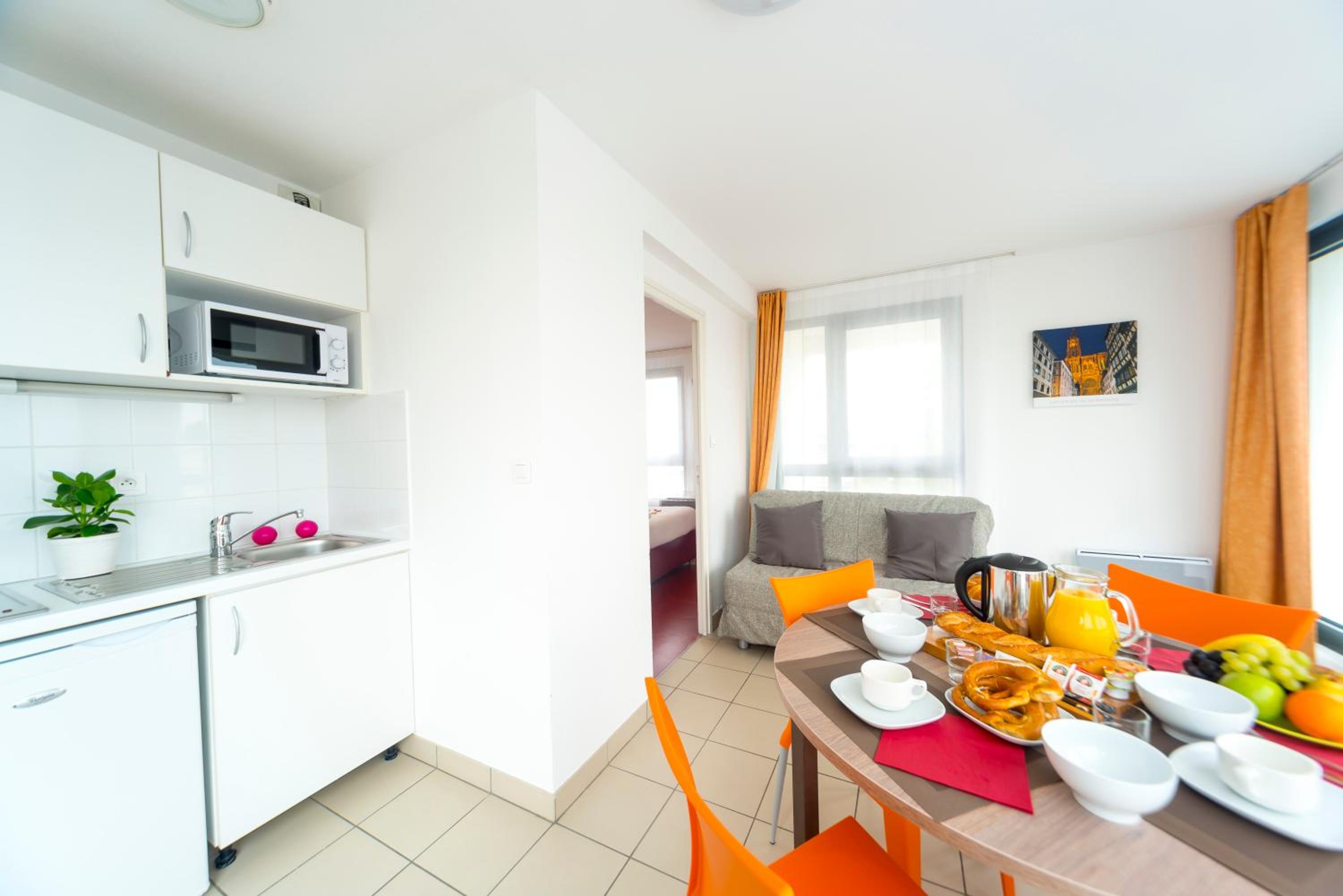 Apartment (4 Adults) - Photo 10